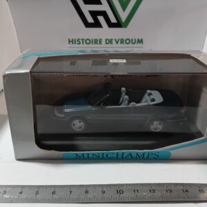 Saab 900 Cabriolet Bleu 1/43 Minichamps