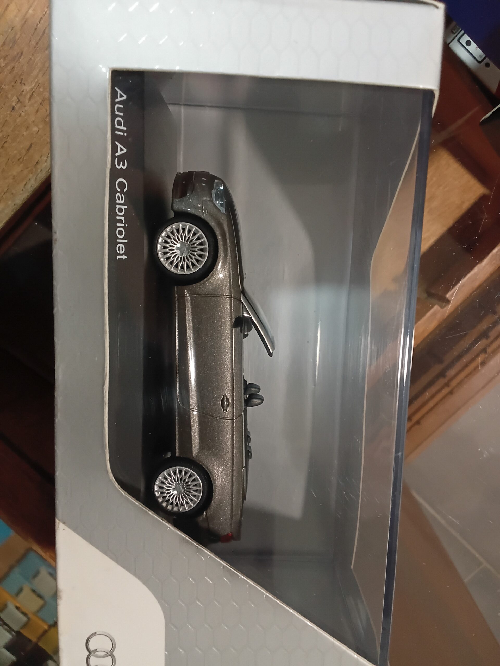 Audi A3 Cabriolet Grise 1/43 – Image 7