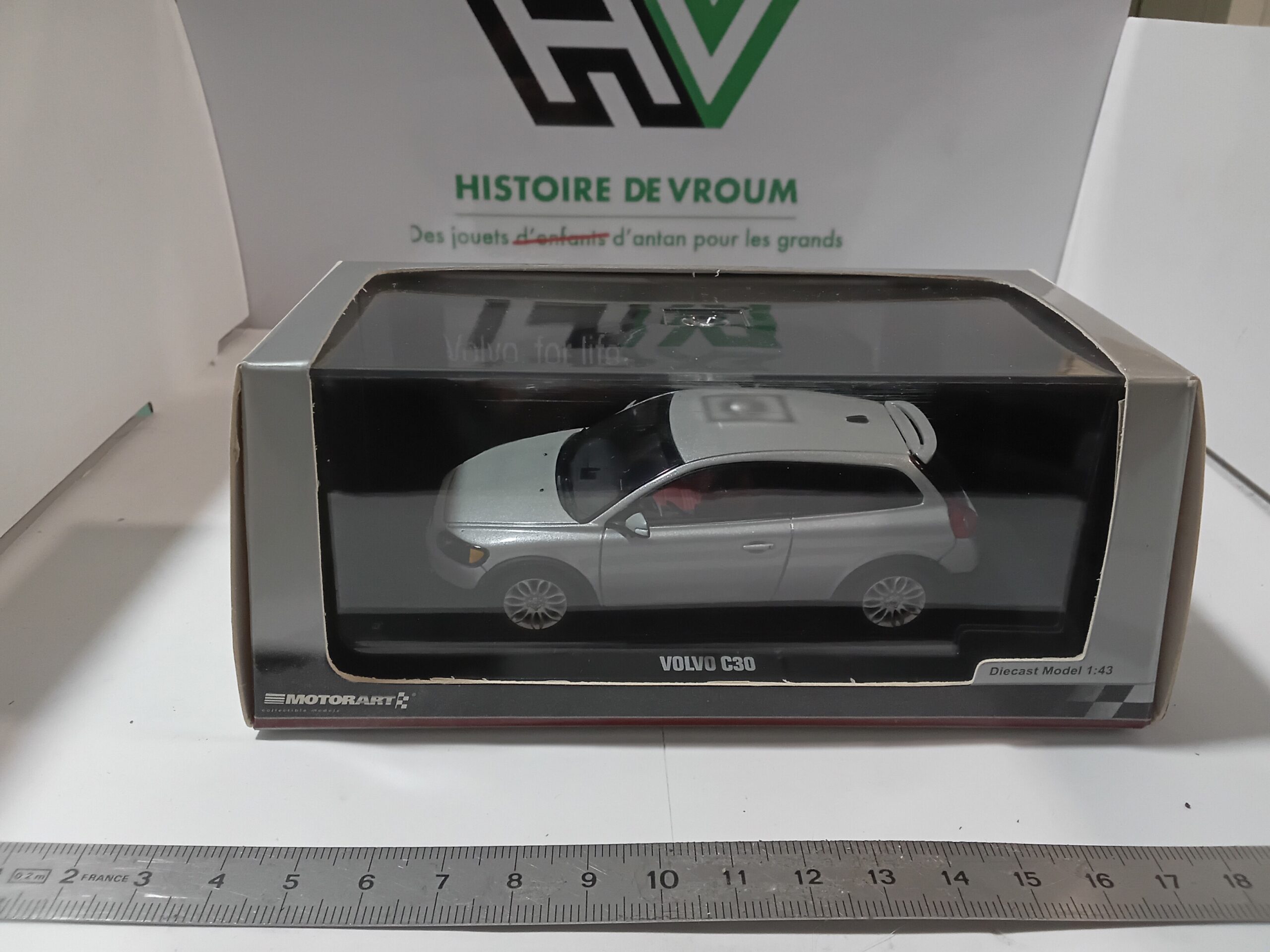 Volvo C30 Grise 1/43