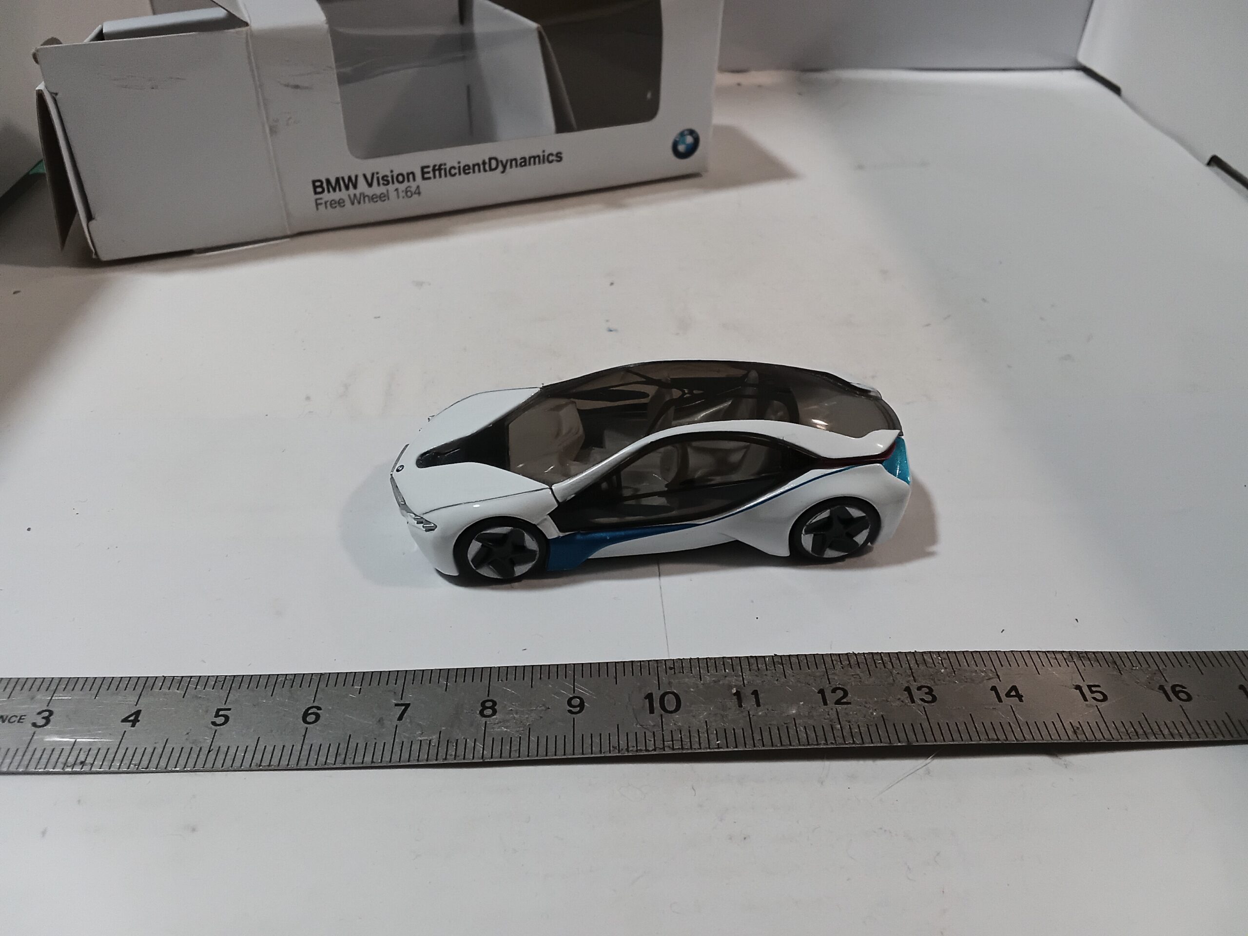 BMW Vision Efficient Dynamics 1/64 – Image 4
