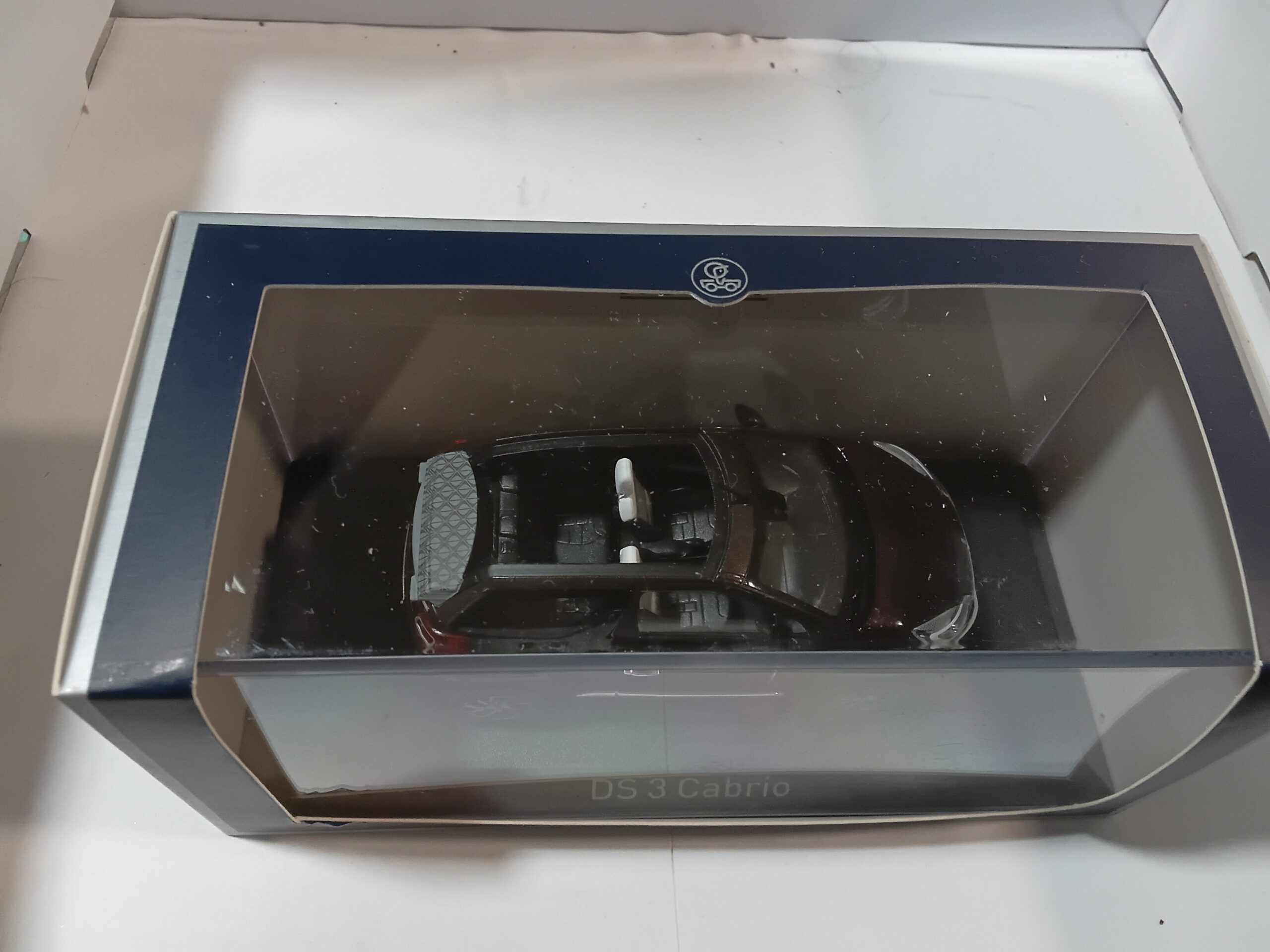 Citroën DS3 Cabriolet 2016 Violet 1/43 Norev – Image 7