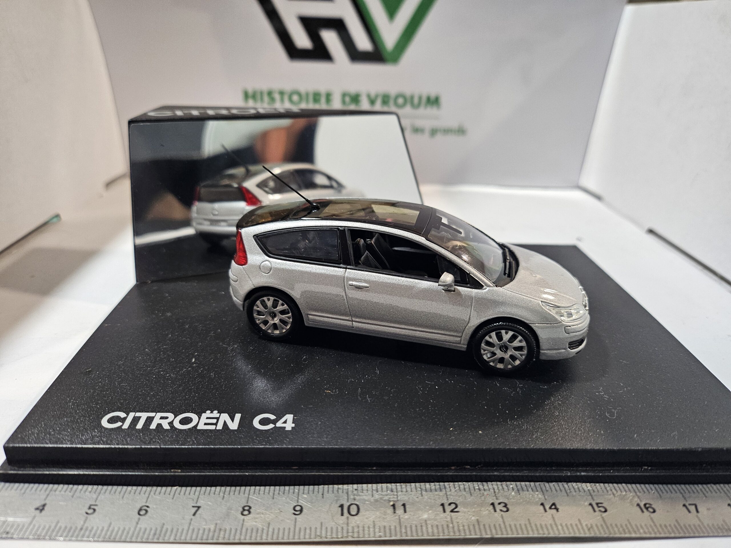 Miniature 1/43 - CITROËN C4 COUPE - Gris Métallisé - NEUF en boîte vitrine – Image 5