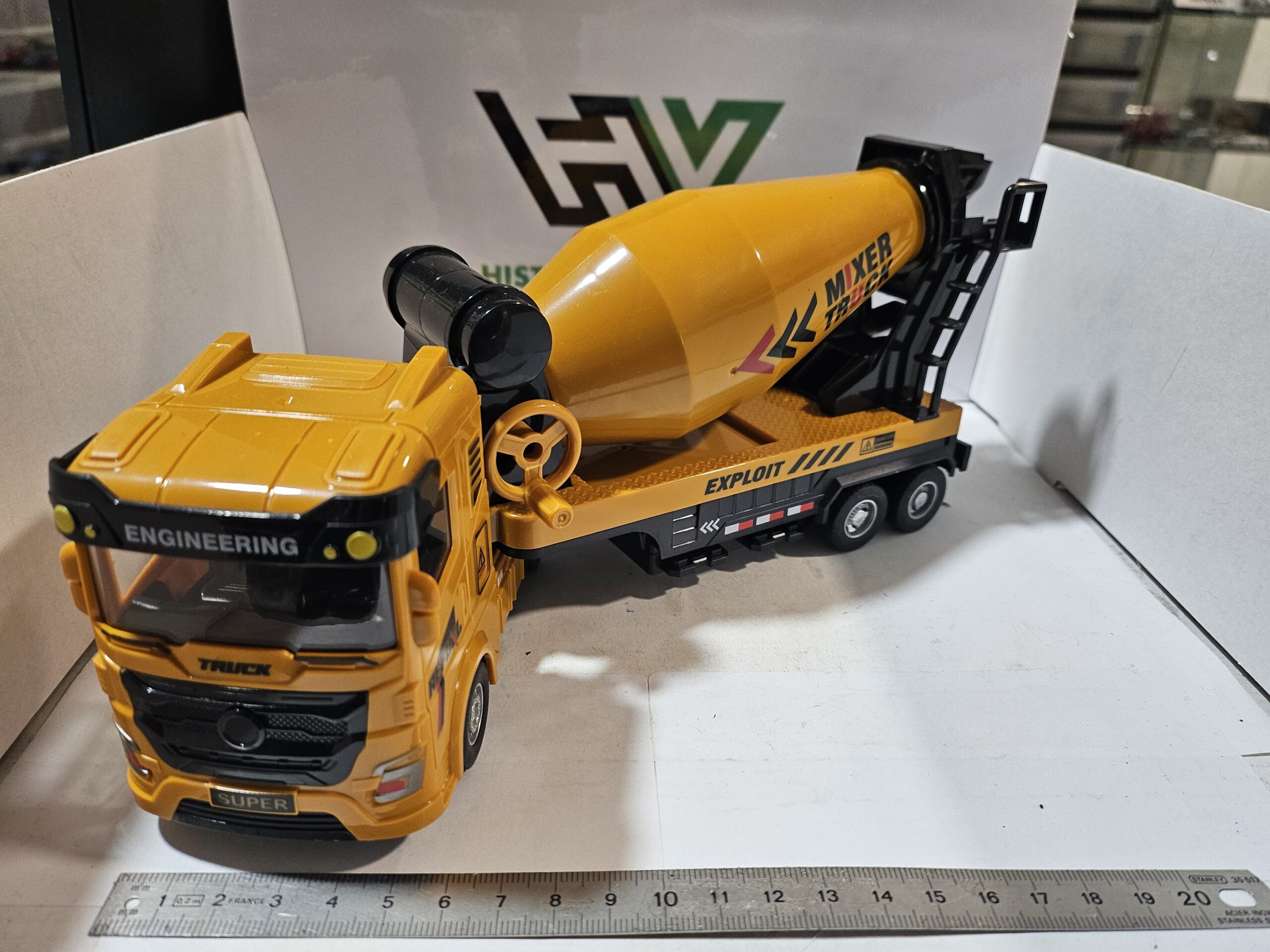 Camion Bétonnière / Malaxeur (Mixer Truck) - Jaune - Modèle Jouet/Collection – Image 5