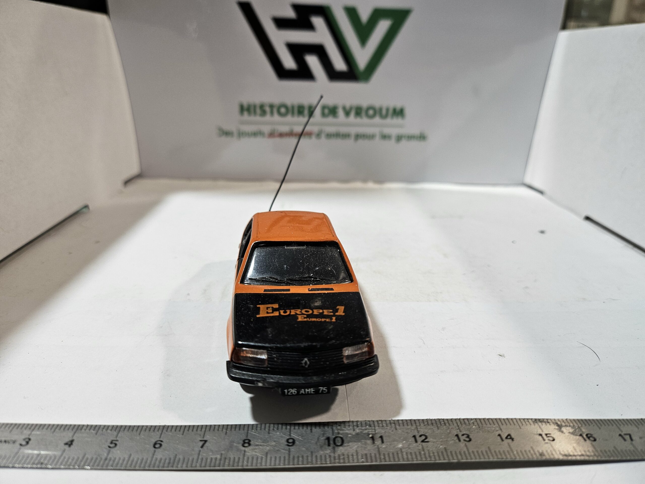 Miniature 1/43 - RENAULT 18 Berline "EUROPE 1" - Tour de France 1979 (Norev / Atlas) Manque 1 feu – Image 4