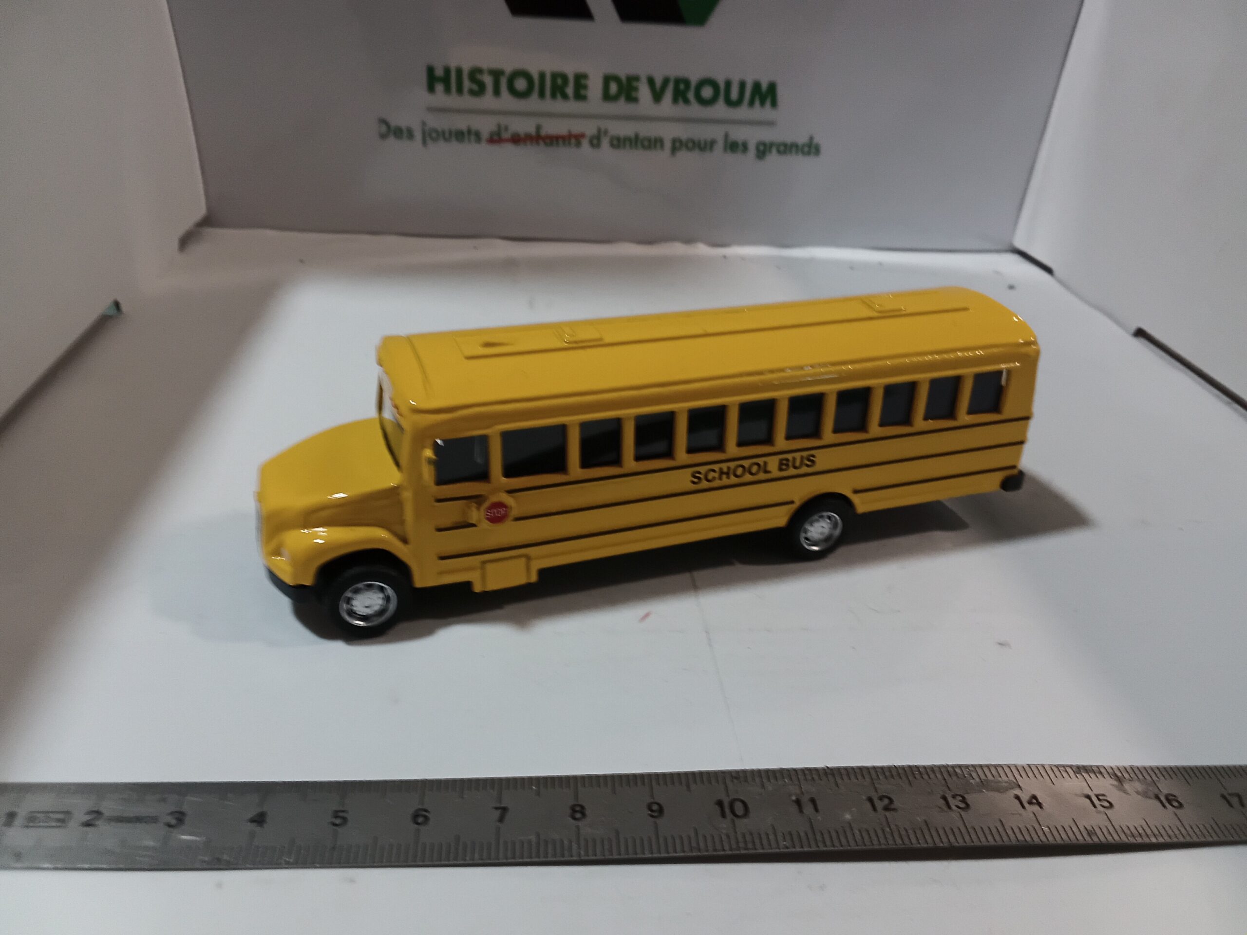 Bus USA "School Bus" Jaune 1/43 – Image 4