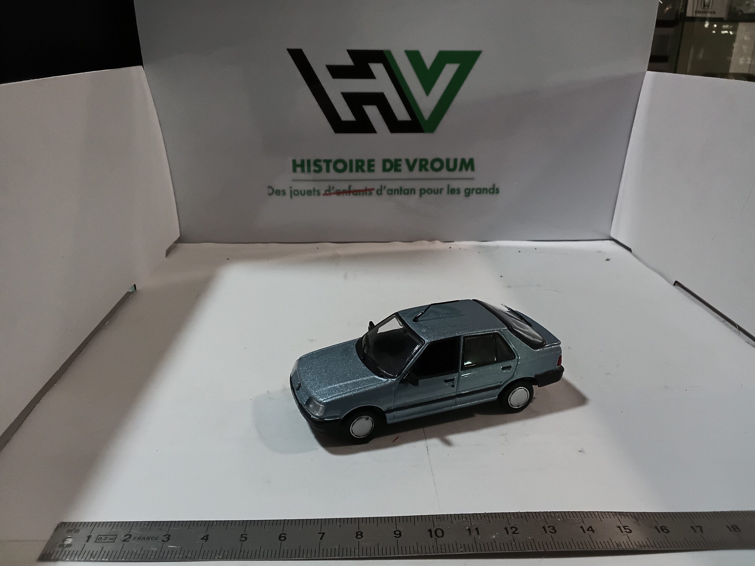 Miniature NOREV 1/43 - PEUGEOT 309 5 PORTES - Bleu Métallisé - NEUF Boîte Collection – Image 5