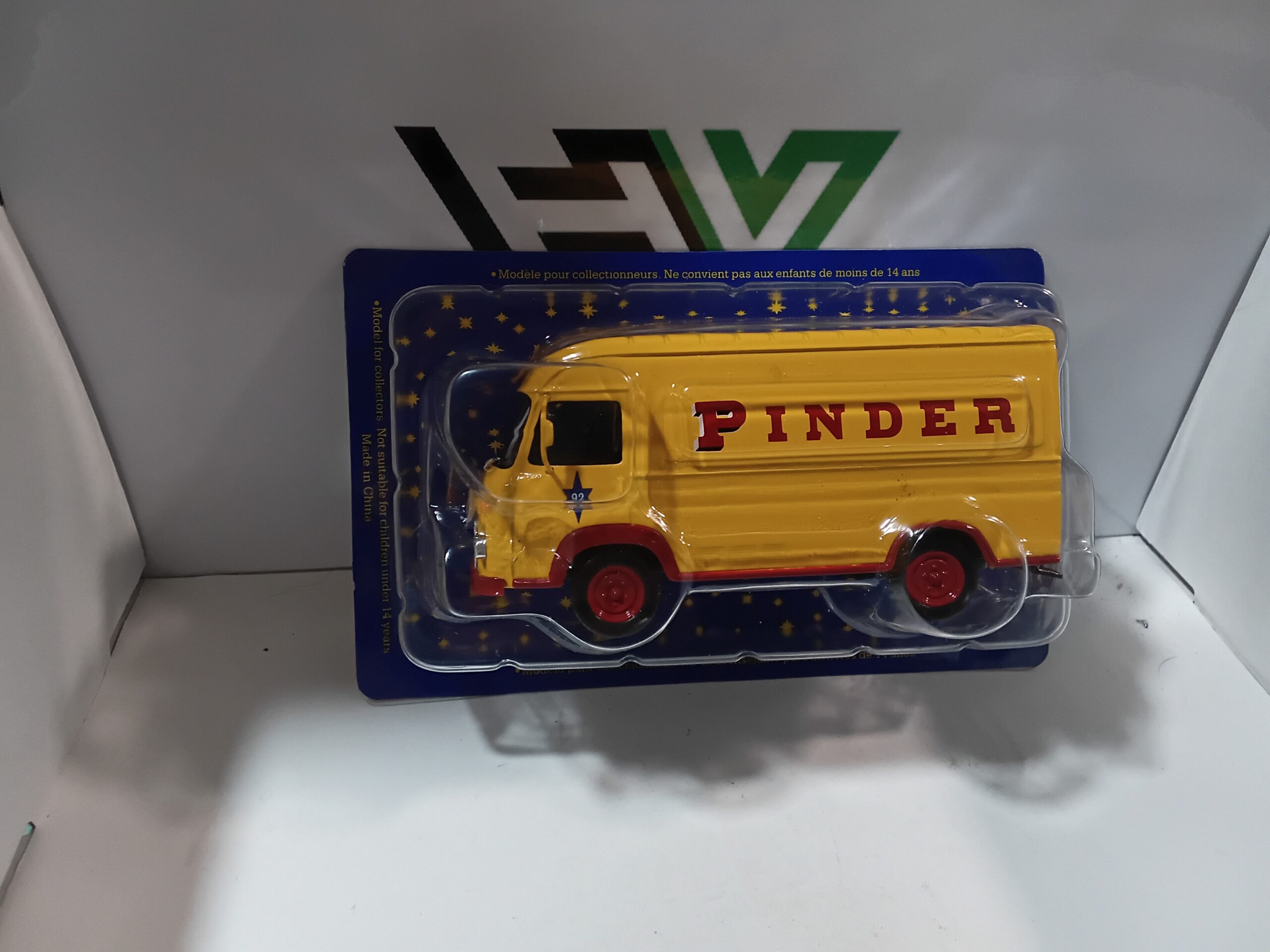 Camion Saviem CG2 - Cirque Pinder 1/43 Collection