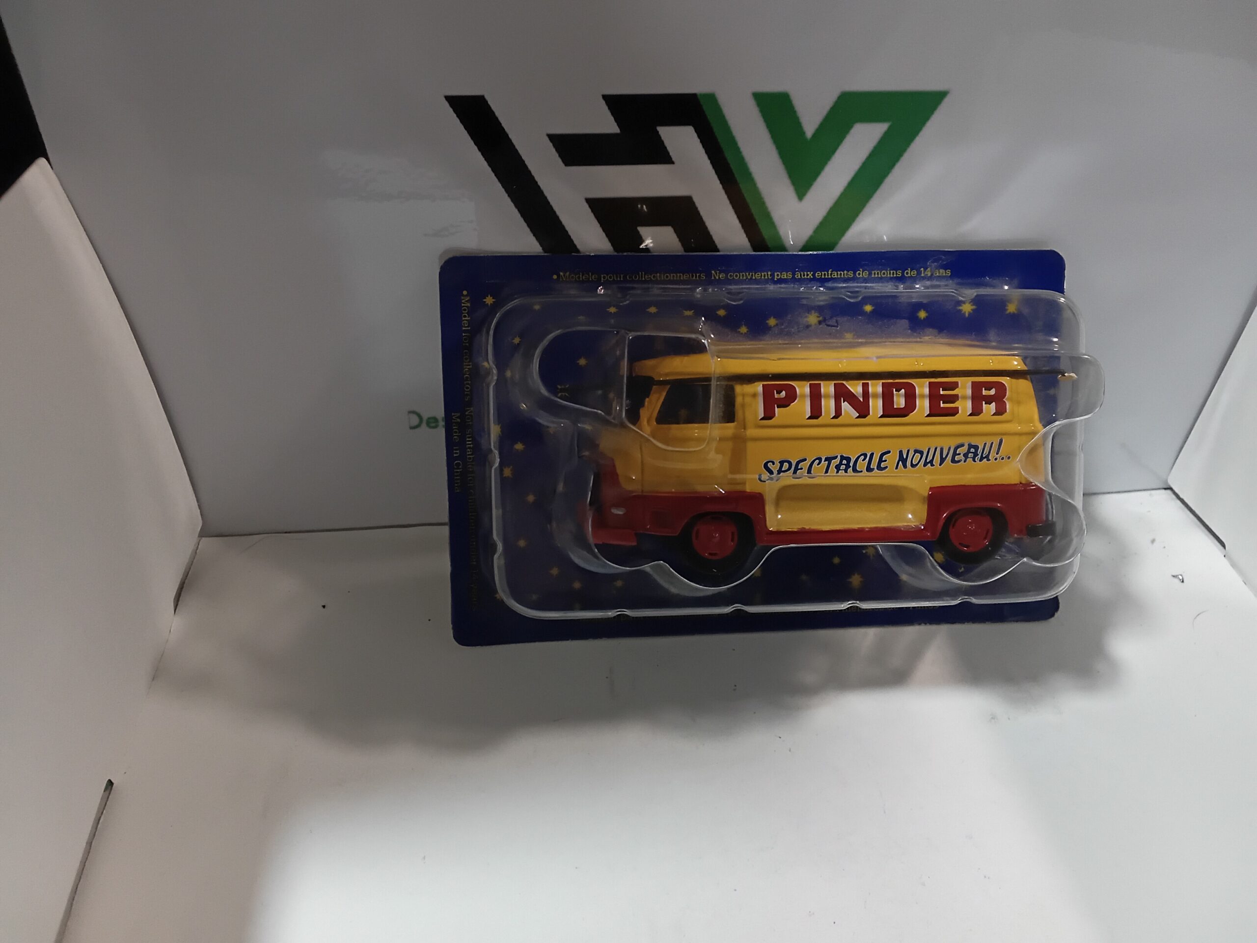 Camion Service Affichage - Cirque Pinder 1/43 Collection Renault Estafette – Image 3