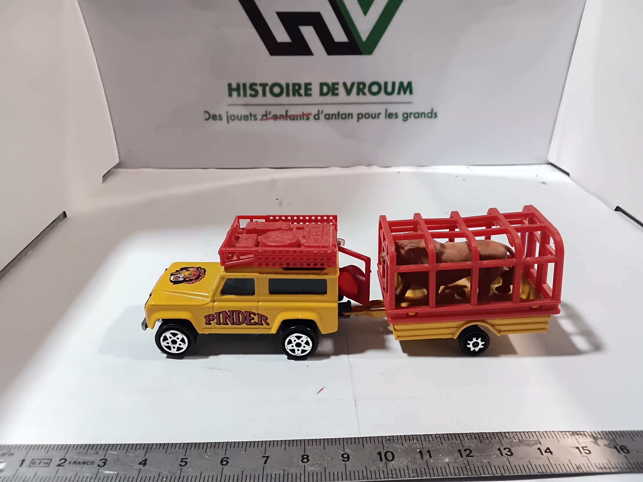 Land Rover avec remorque Lions - Cirque Pinder Majorette Collection