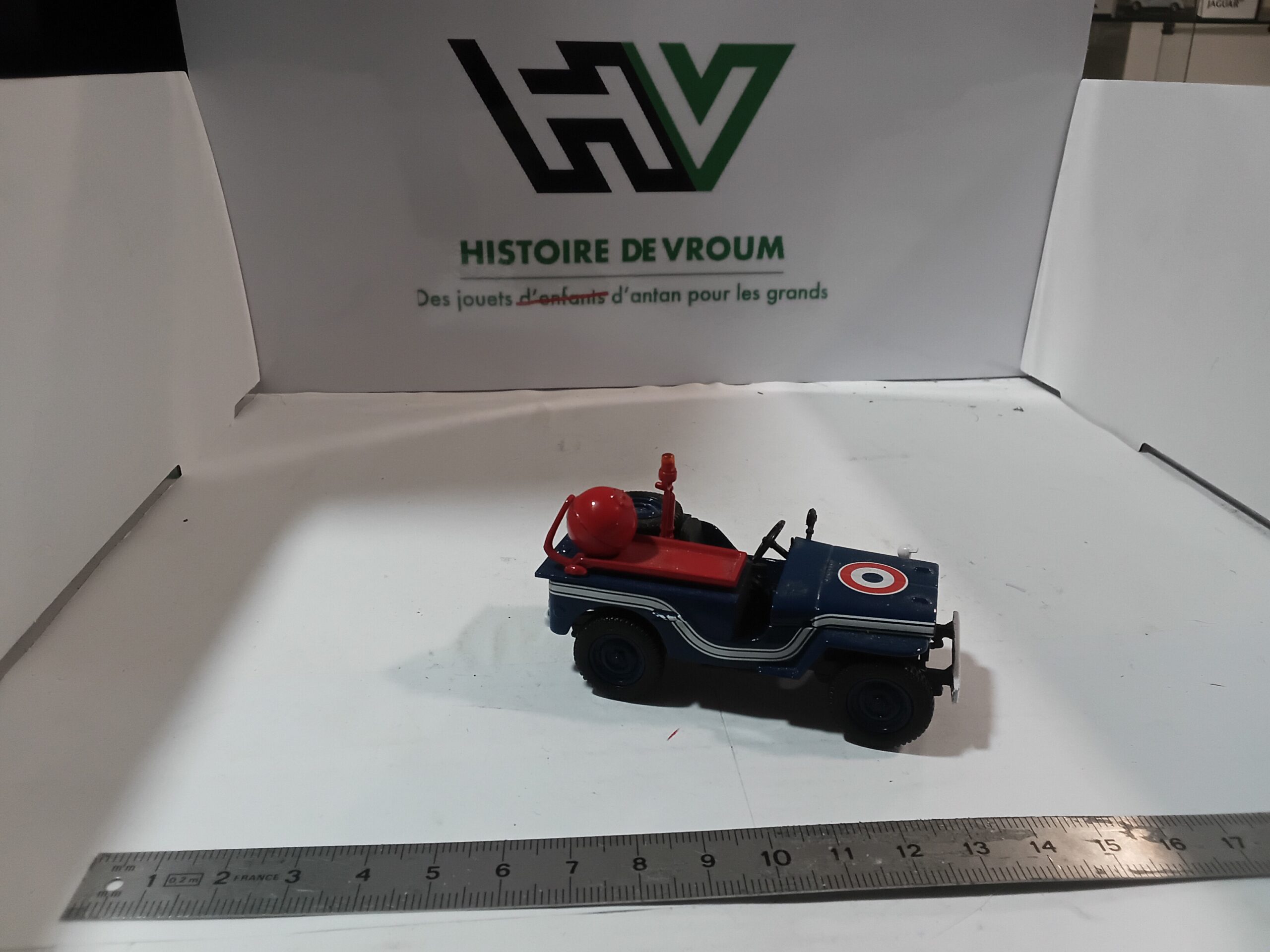 Jeep Willys Gendarmerie 1/43 1945 Norev – Image 6