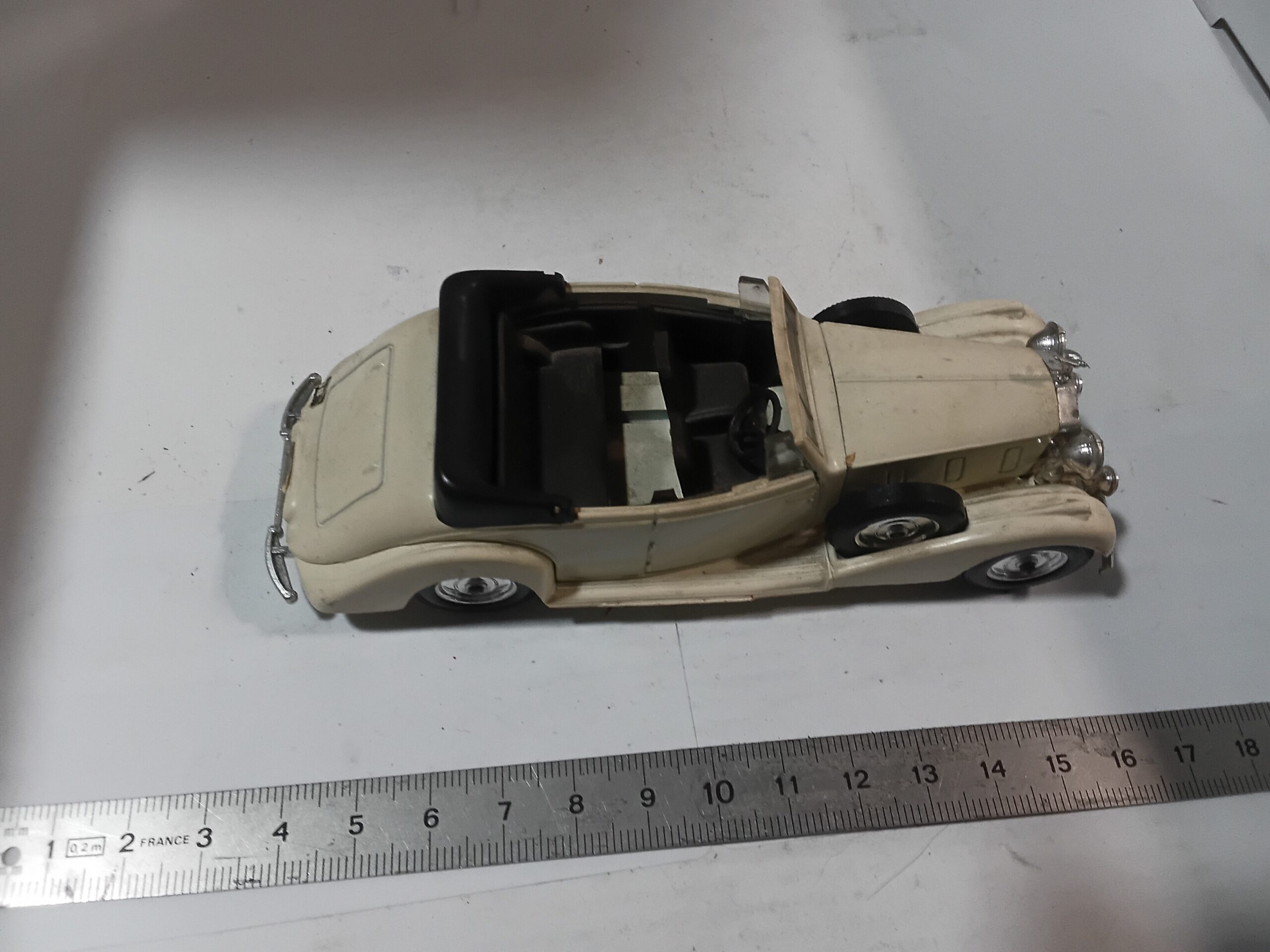 Rolls Royce Phantom 3 1939 Solido 1/43 Beige – Image 7