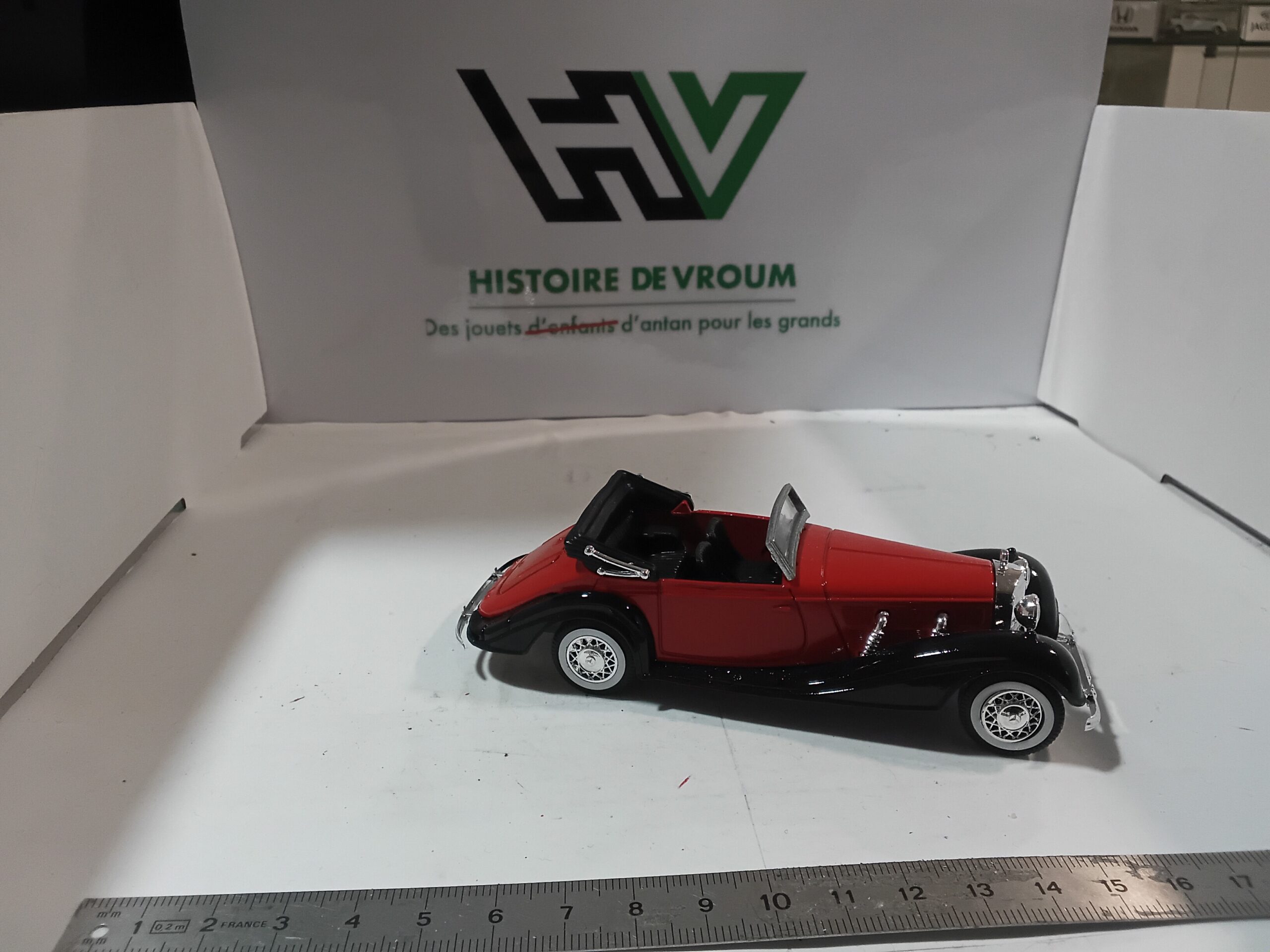 Mercedes Benz 540K Cabriolet 1939 1/43 Rouge – Image 5