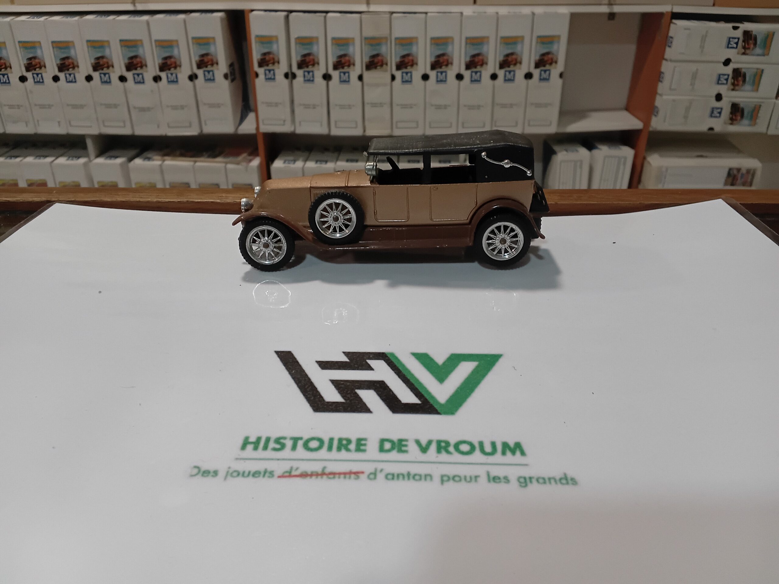 Renault 40CV 1926 1/43 Solido Marron