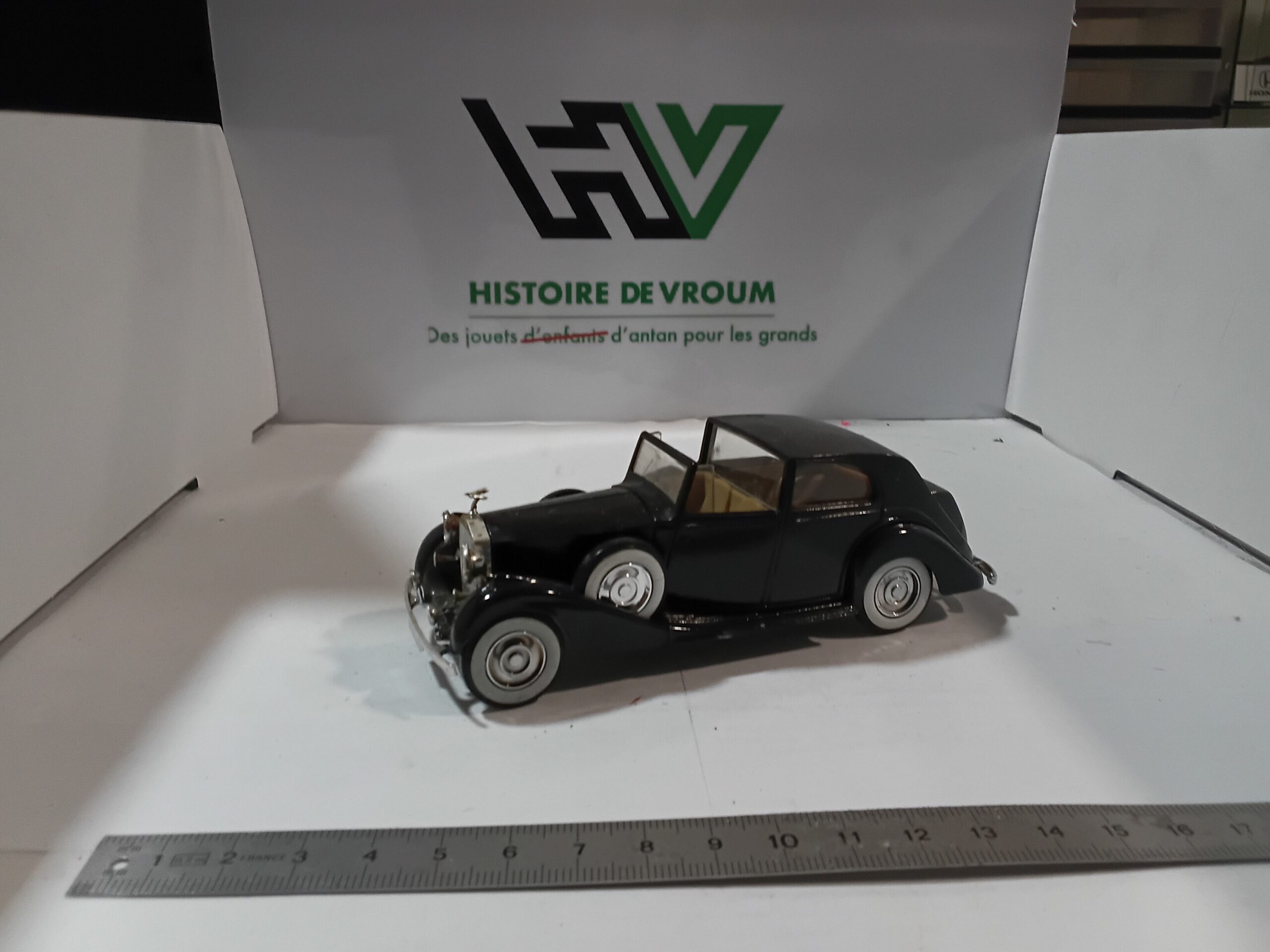 Rolls Royce Phantom 3 1939 1/43 Noire Solido – Image 5