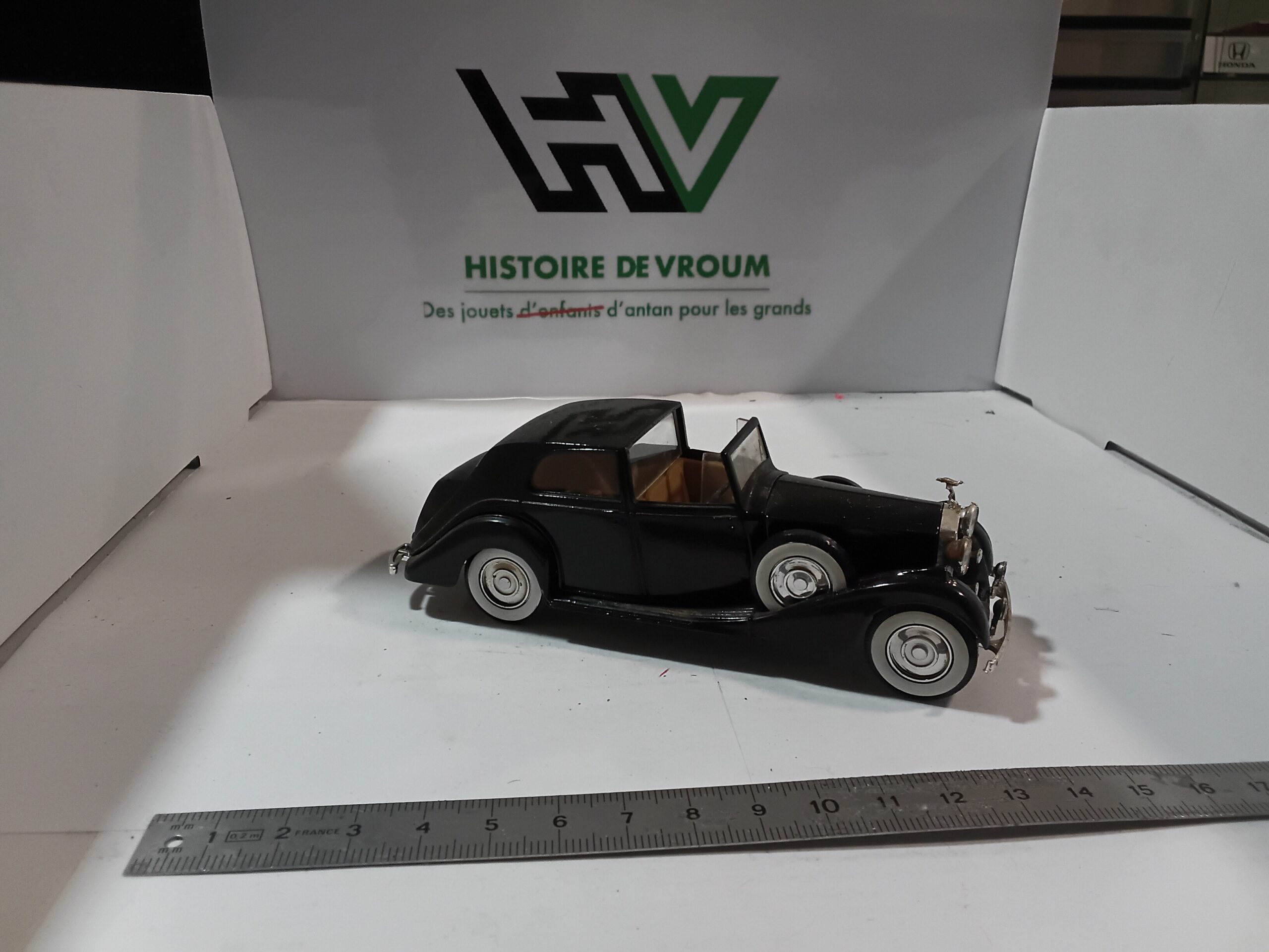 Rolls Royce Phantom 3 1939 1/43 Noire Solido – Image 6