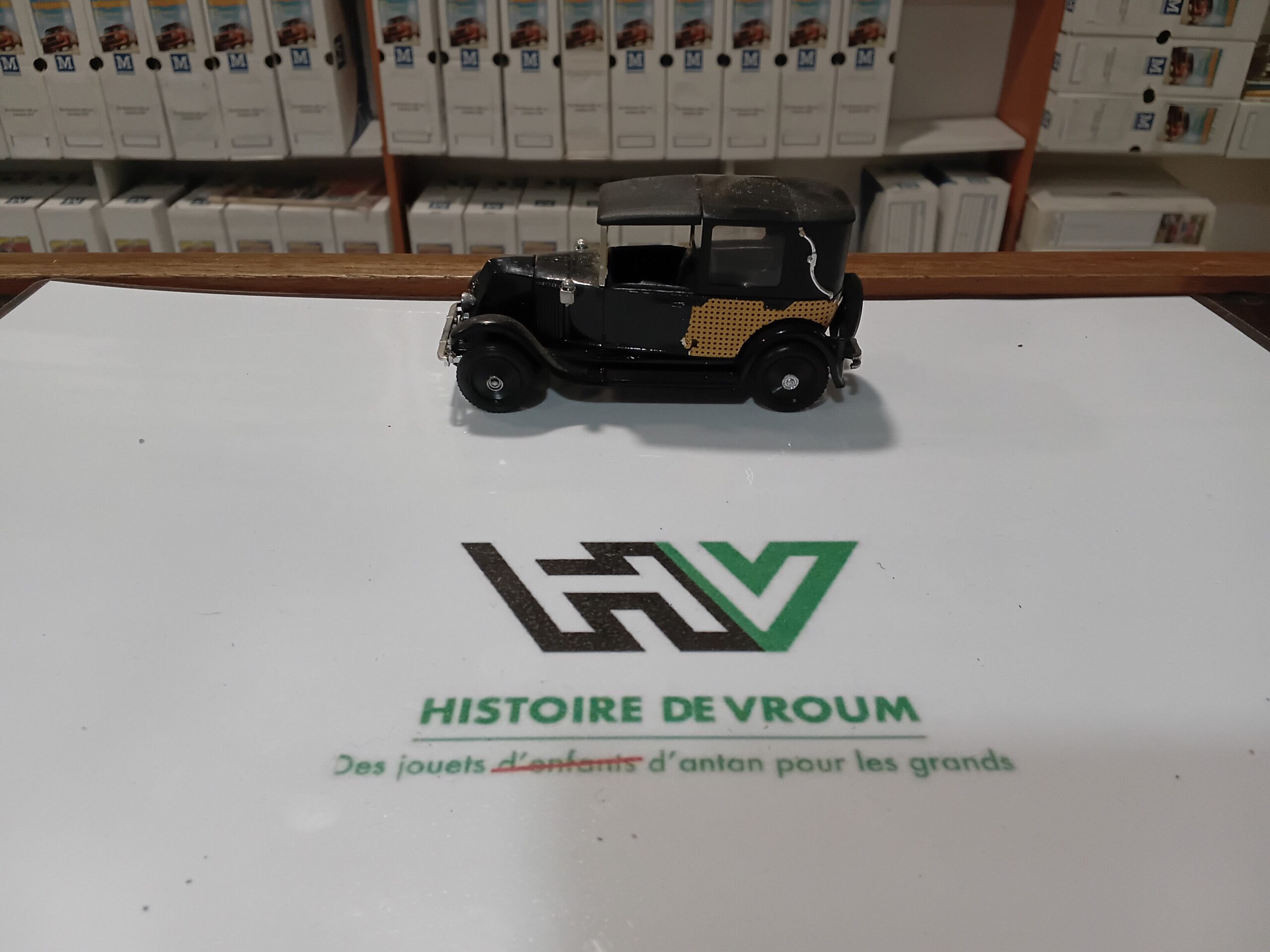 Renault NN 1927 Torpedo Eligor Noire