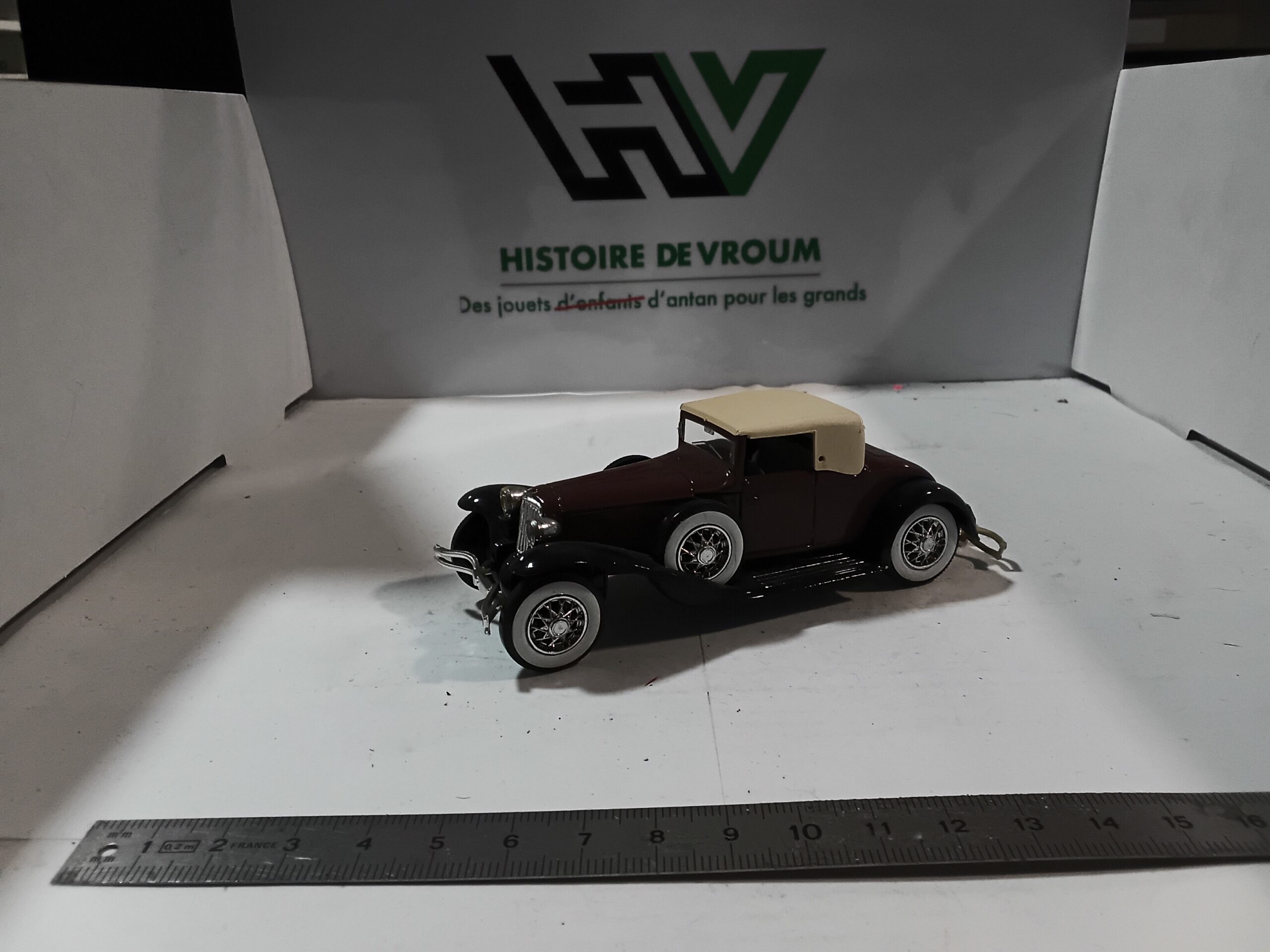 Cord Coupé 4080 1/43 Solido Marron – Image 4