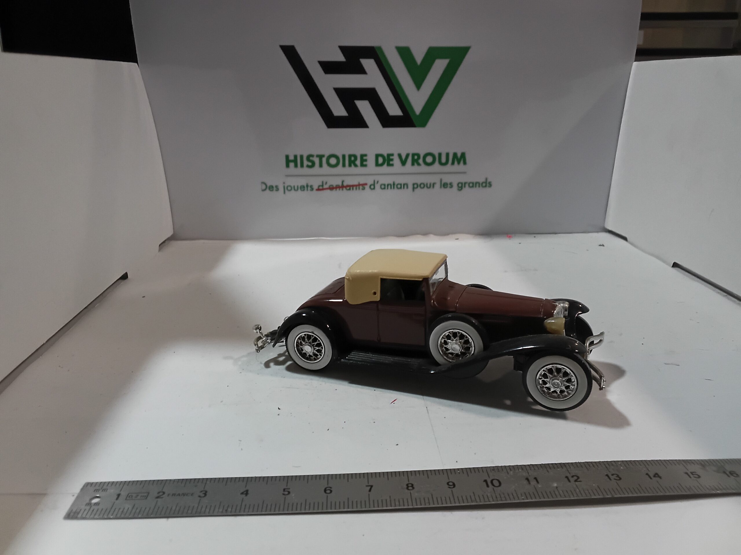 Cord Coupé 4080 1/43 Solido Marron – Image 5