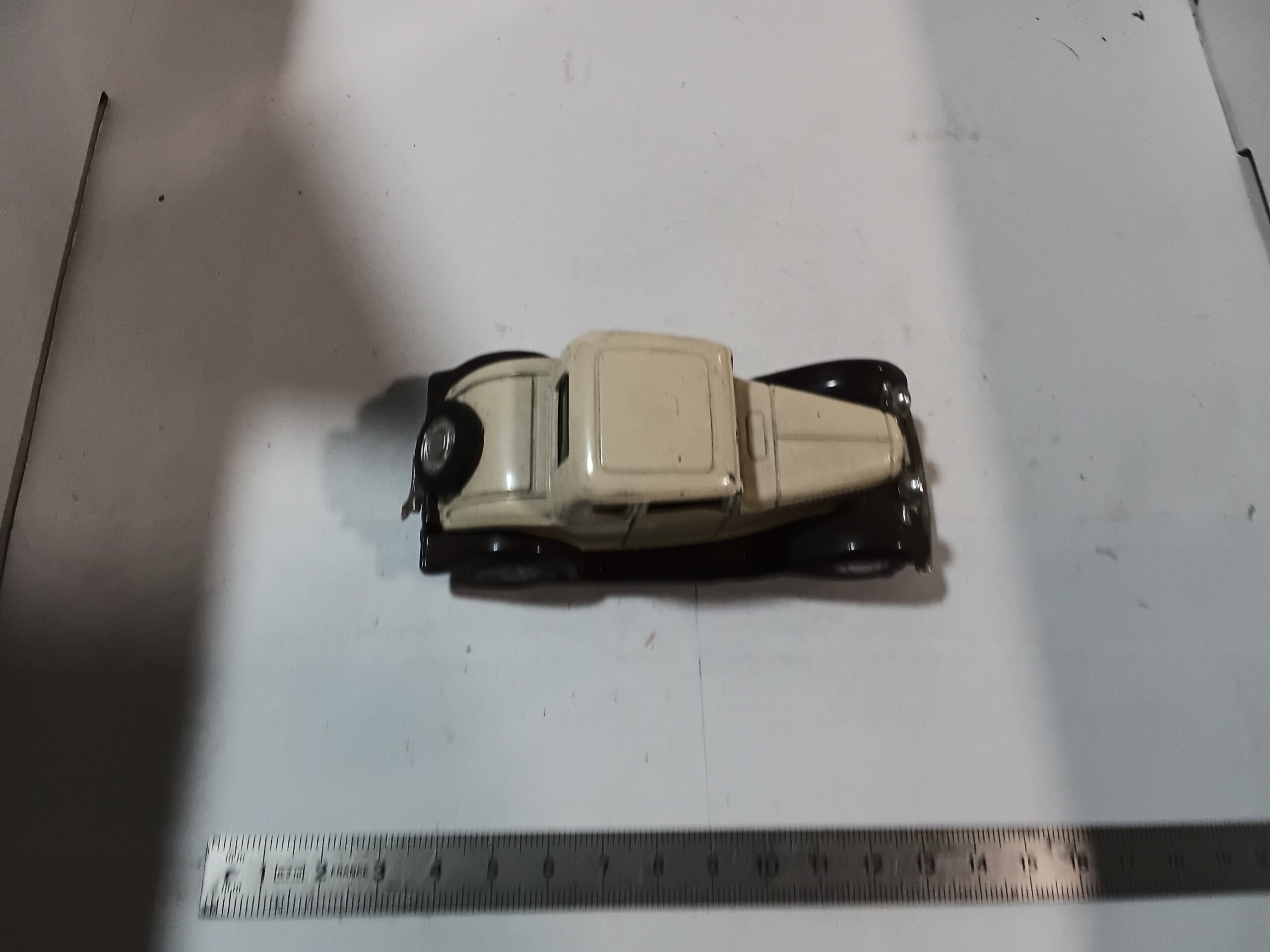 Ford Coupé 32 n°8501 Yatming Beige 1/43 – Image 6