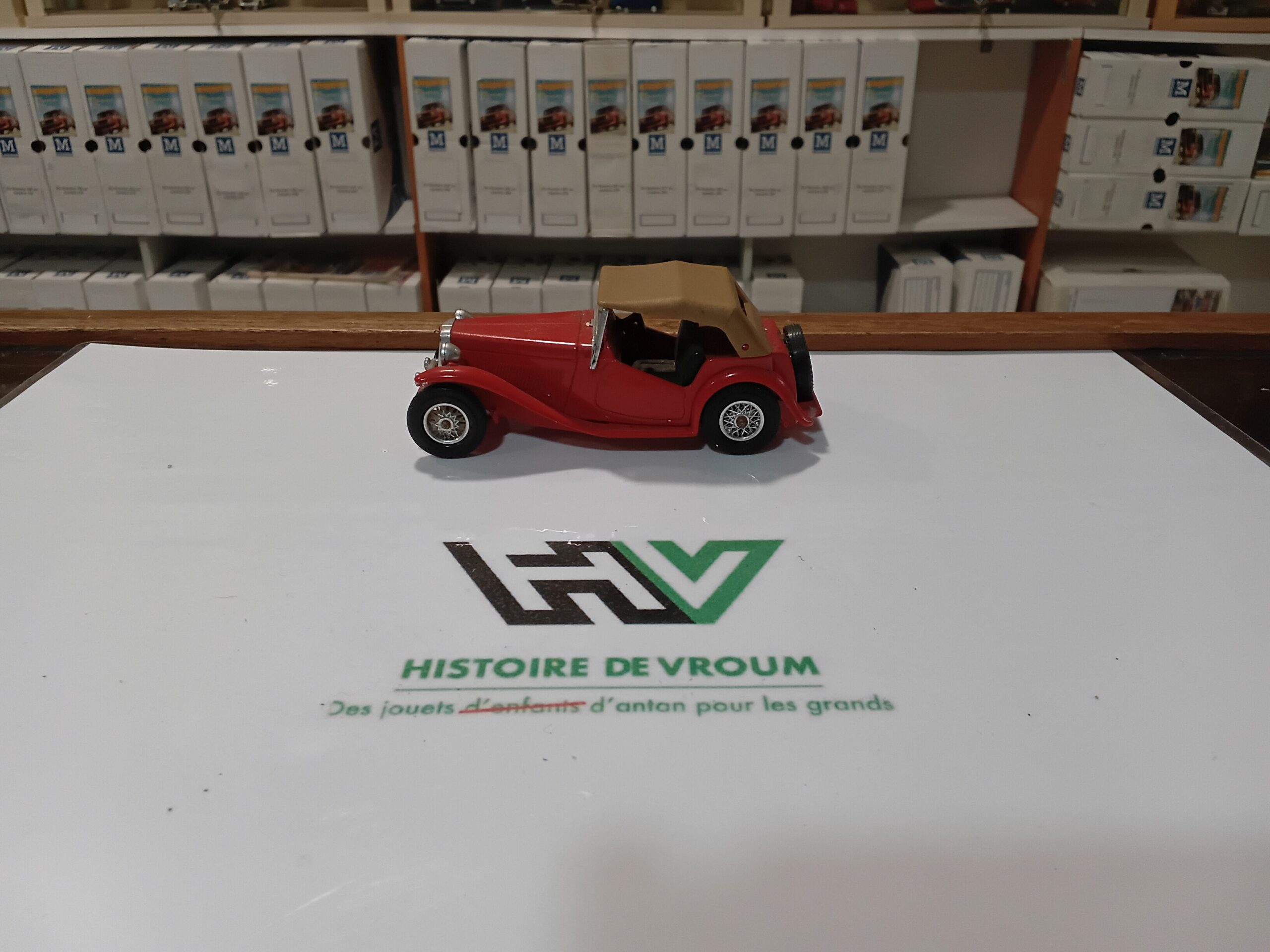 Matchbox MG TC 1945 1/43 Rouge