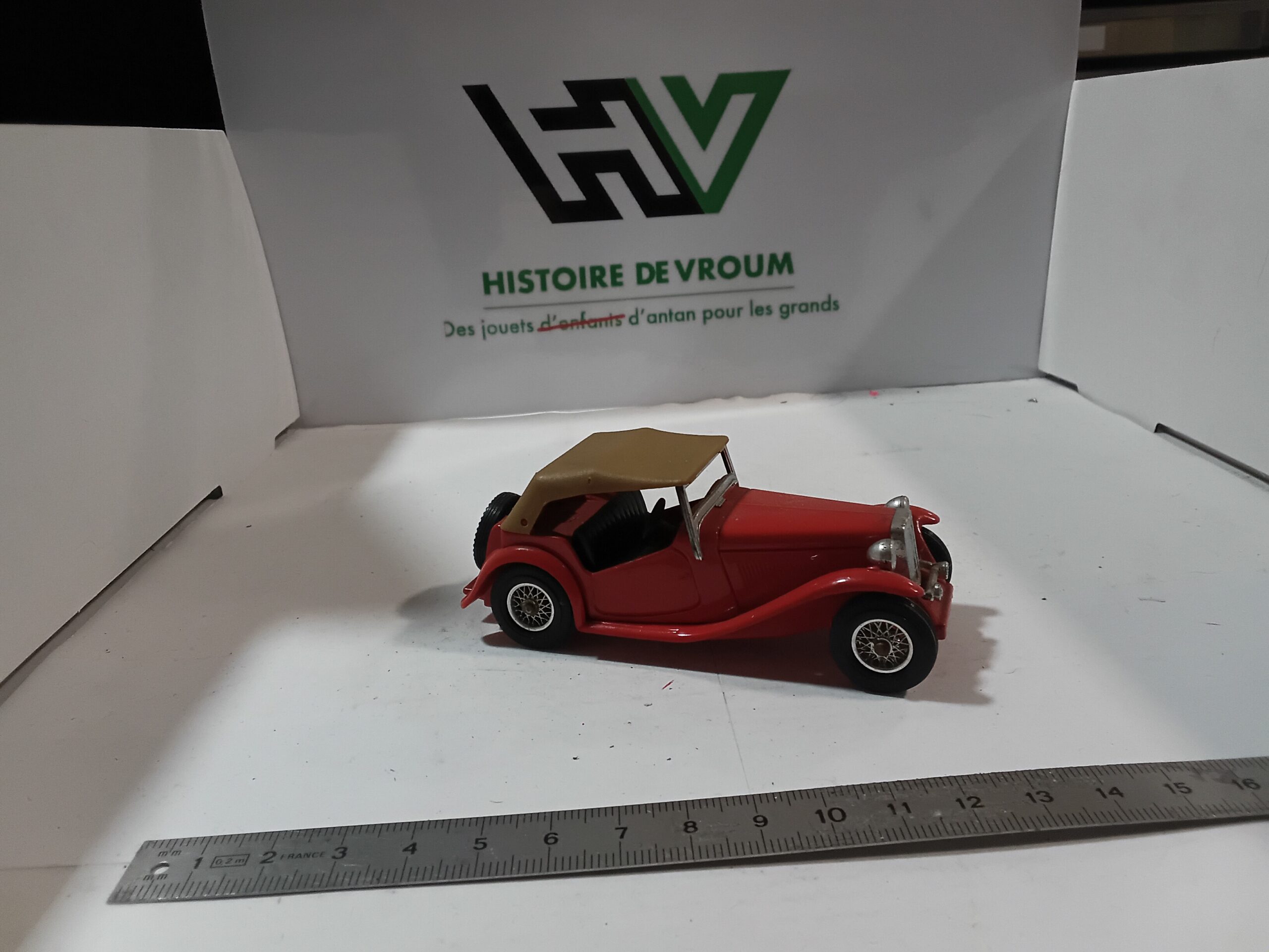 Matchbox MG TC 1945 1/43 Rouge – Image 4