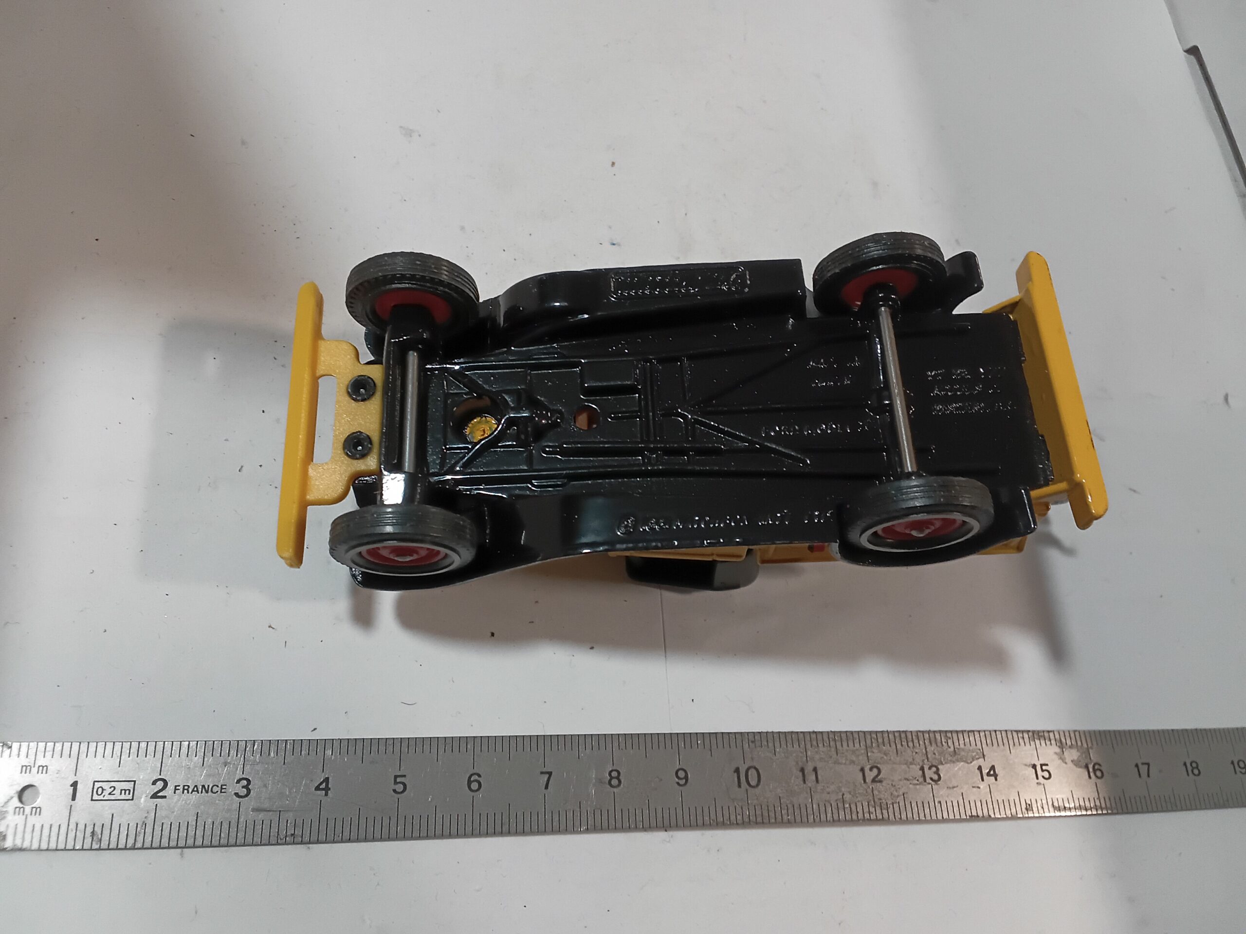 Matchbox Ford Shell 1988 – Image 6