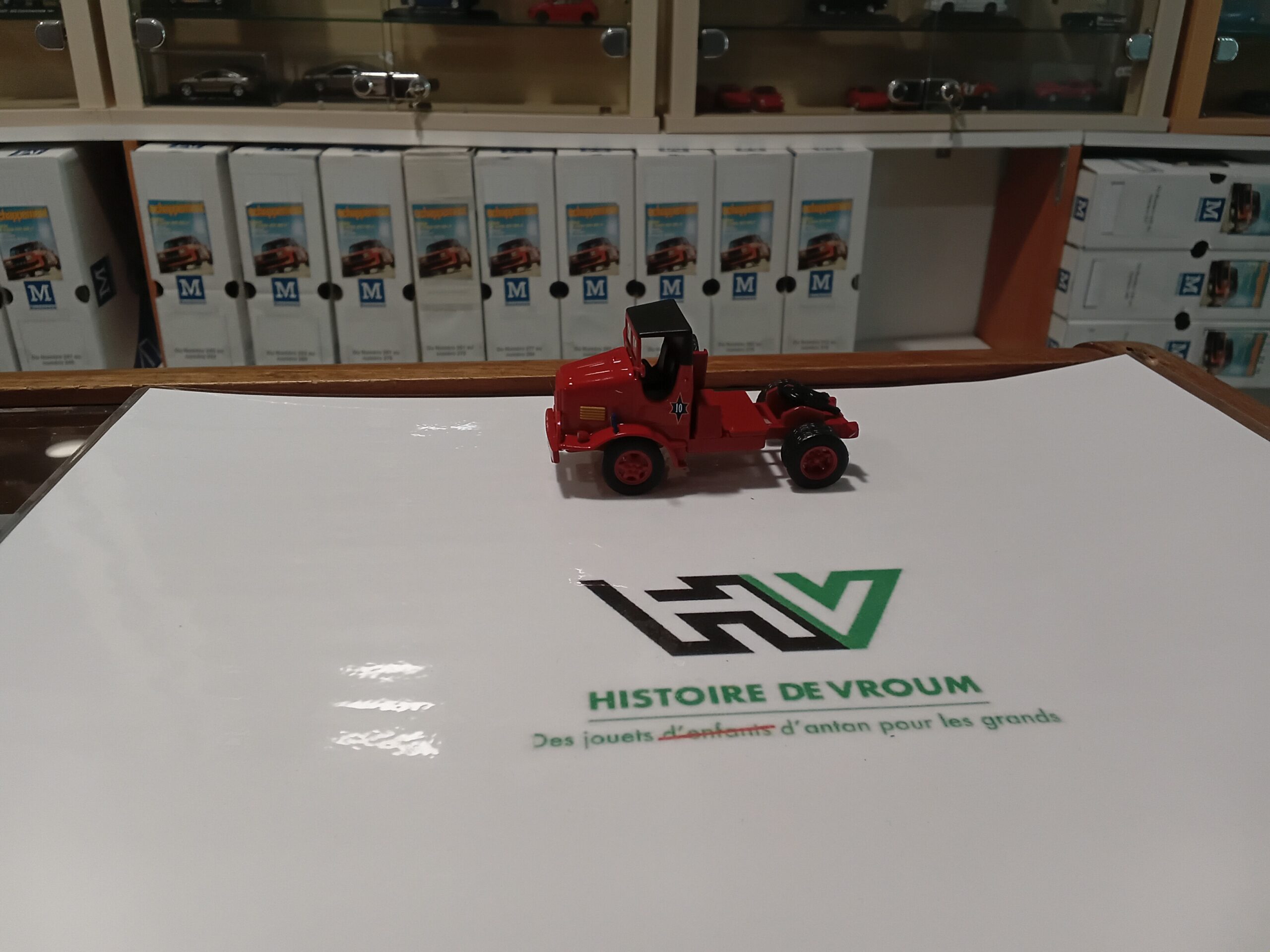 Tracteur Marmon n°10 - Cirque Pinder 1/64 Collection