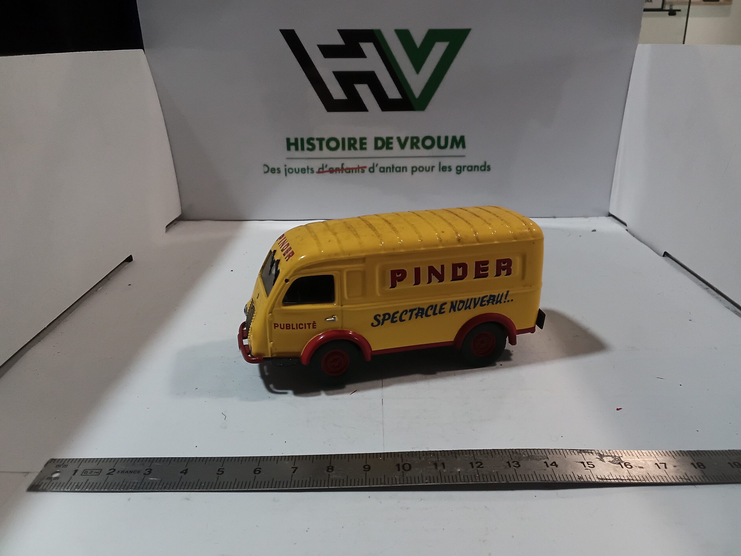 Camion Renault 1000kg Pinder 1/43 – Image 3