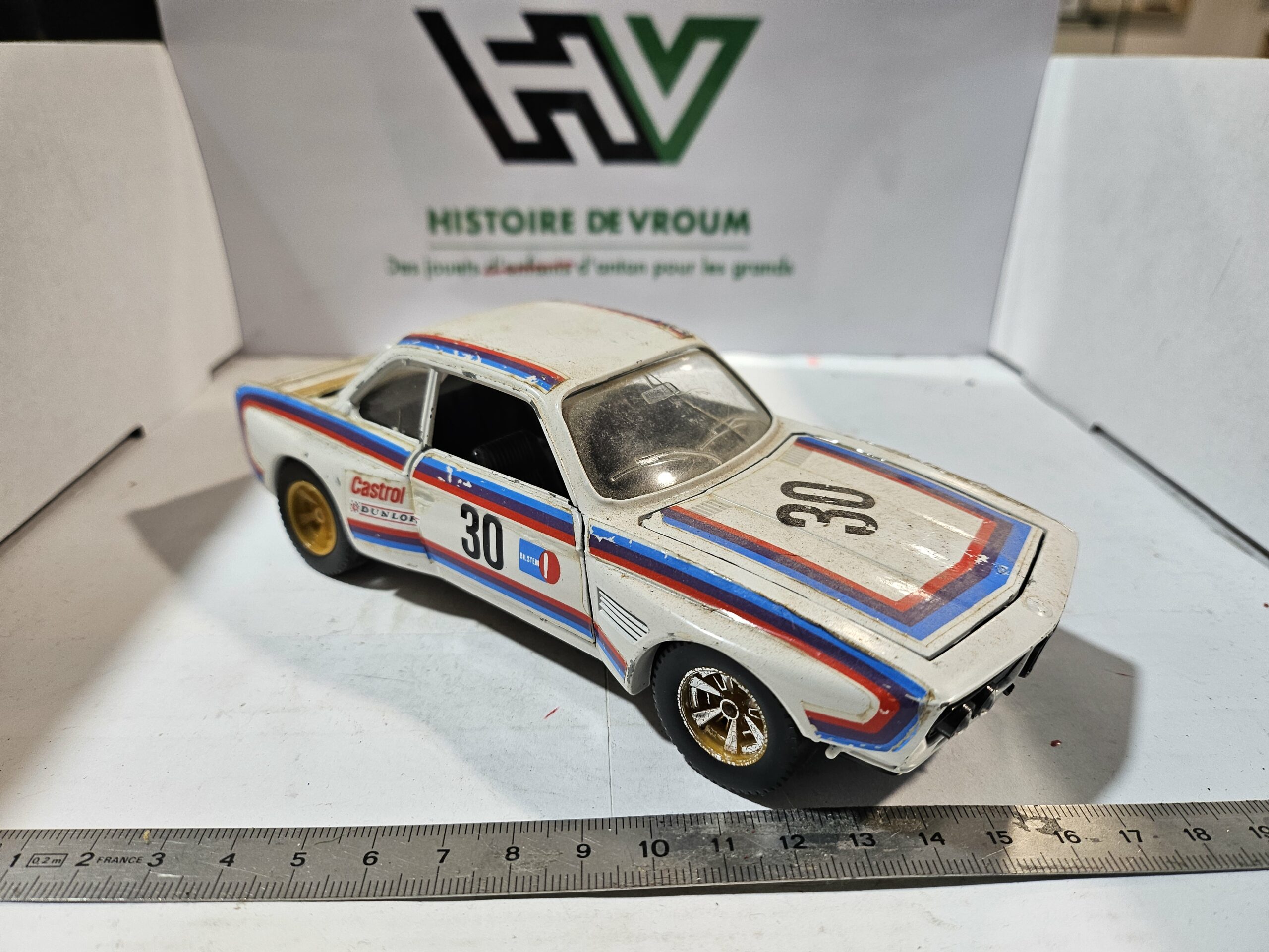Rare BMW 3.0 CS - Bburago 1/24 - Made in Italy - À Restaurer – Image 2