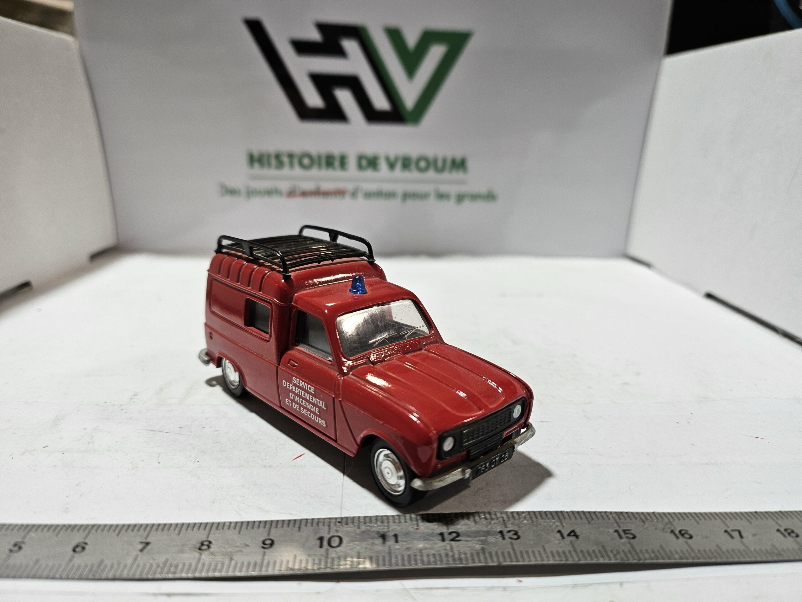 Renault 4 Fourgonnette Pompiers - Solido 1/43 – Image 5