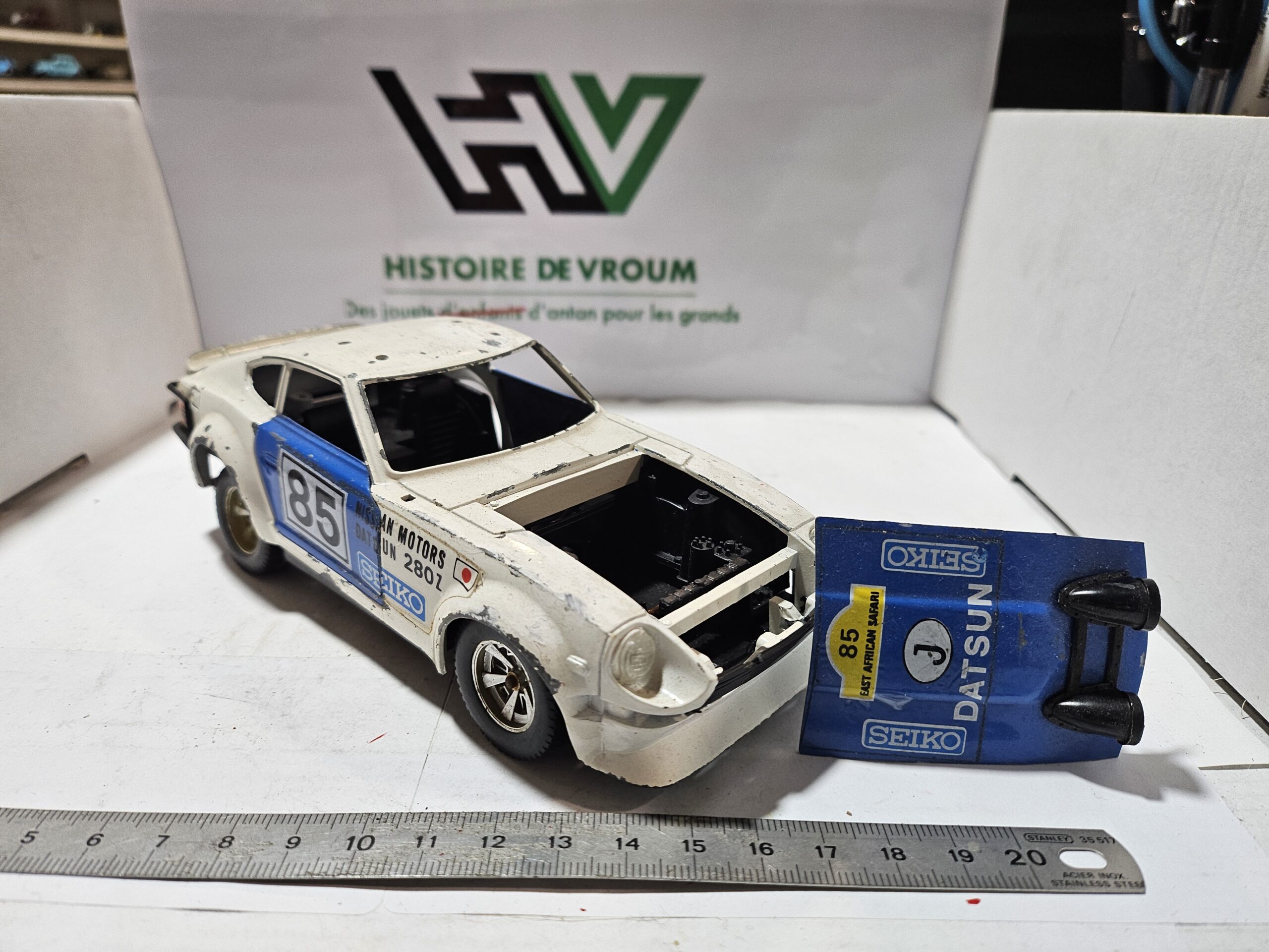 Bburago 1/24 - Datsun 280Z - POUR PIÈCES – Image 2