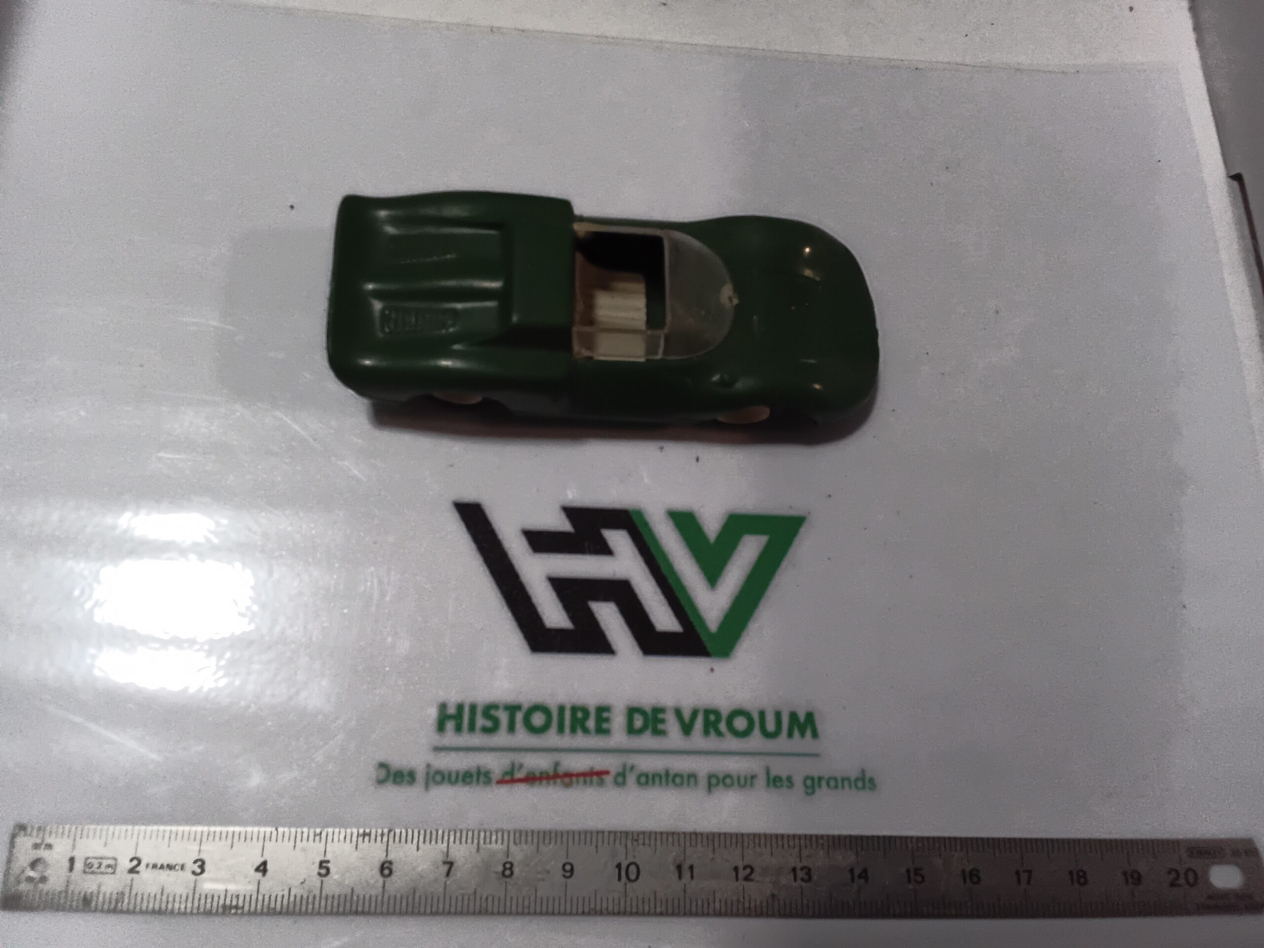 Maquette Plastique Ferrari 330 P2 Verte – Image 6