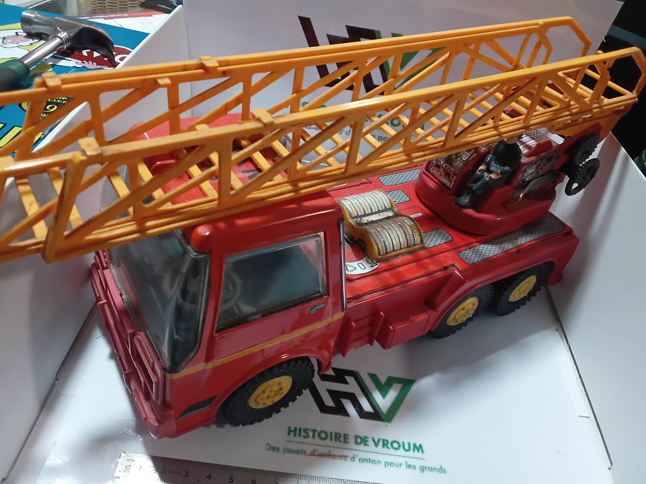 Camion Pompiers Joustra Joustra Grande échelle – Image 4