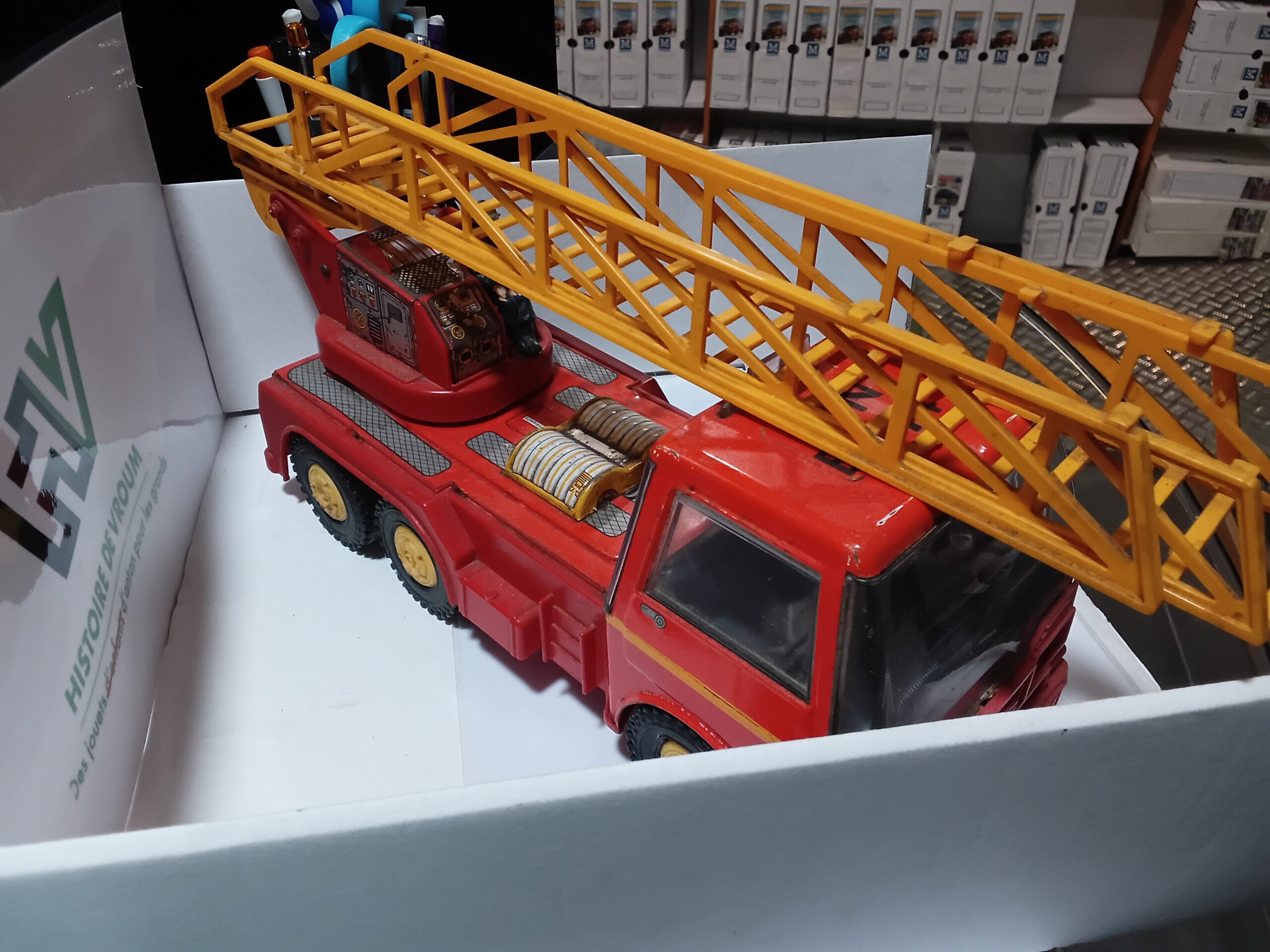 Camion Pompiers Joustra Joustra Grande échelle – Image 5