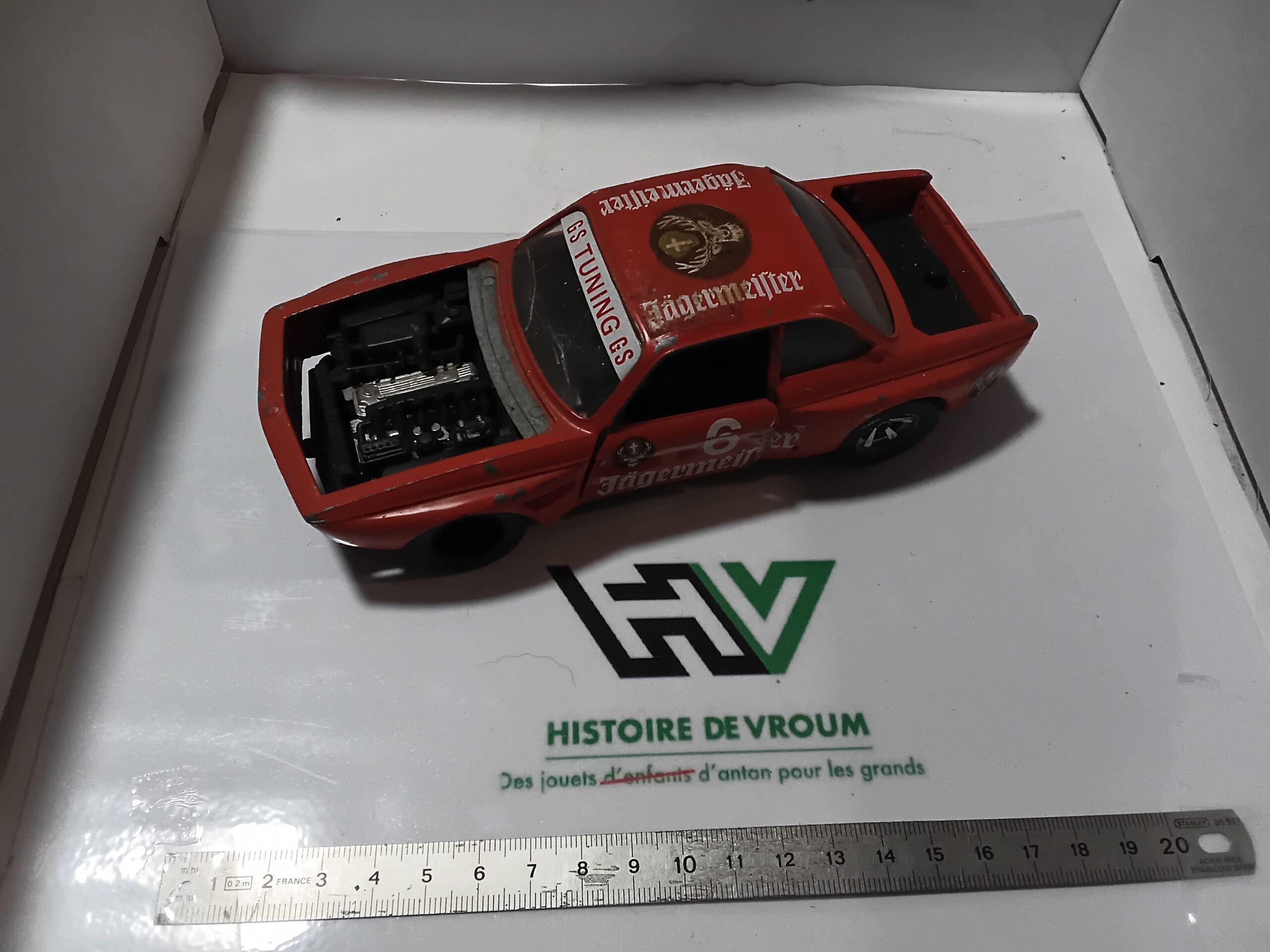 Rare BMW 3.0 CS - Bburago 1/24 - Made in Italy - À Restaurer Orange – Image 5