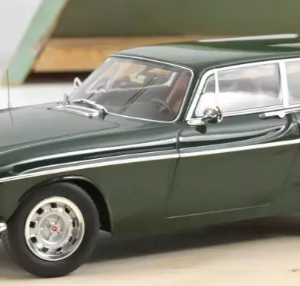 Volvo 1800 ES 1973 Vert foncé 1/18