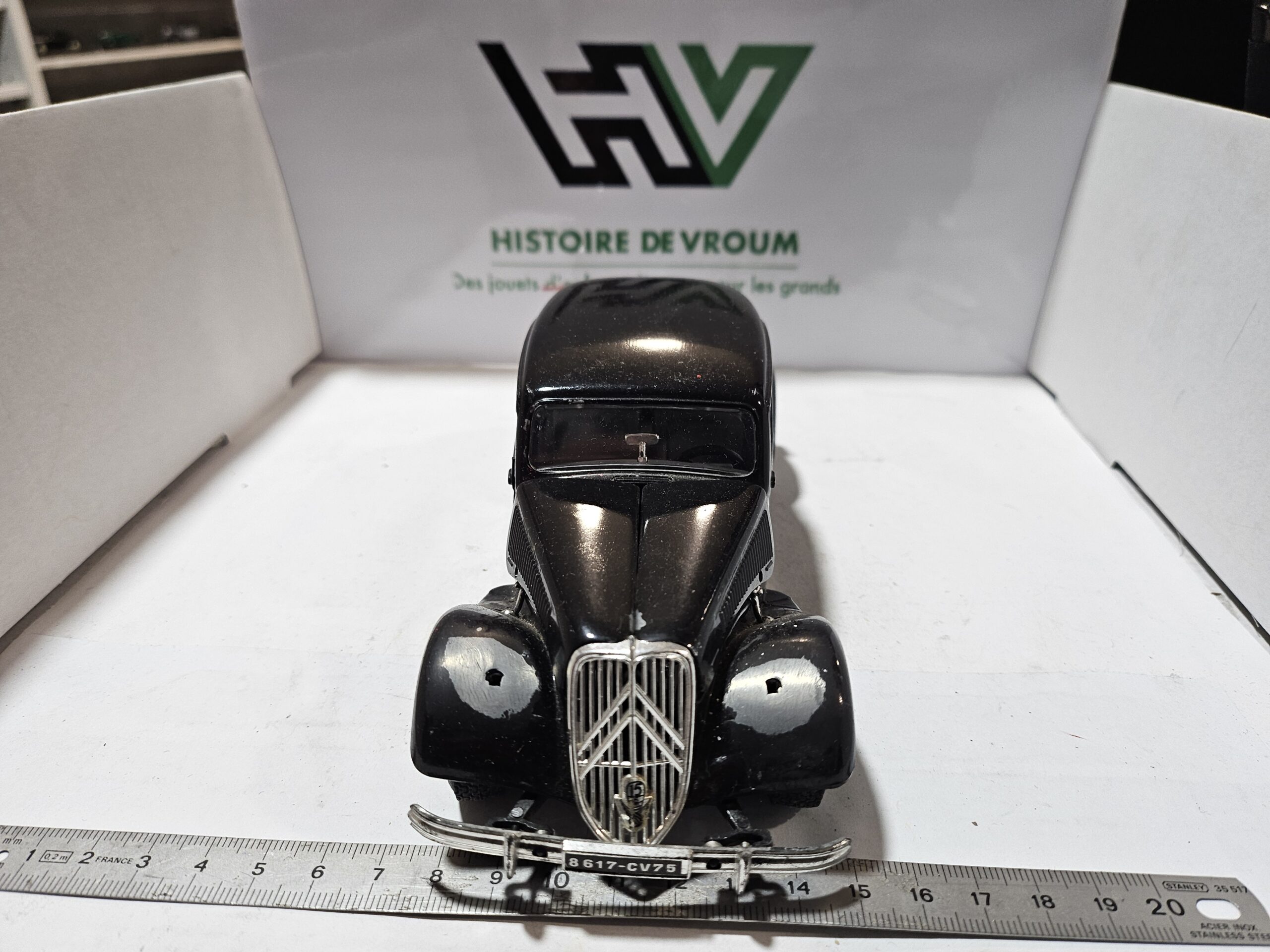 Citroën Traction Avant 15 CV - Bburago 1/24 - Made in Italy (2) A RESTAURER – Image 3