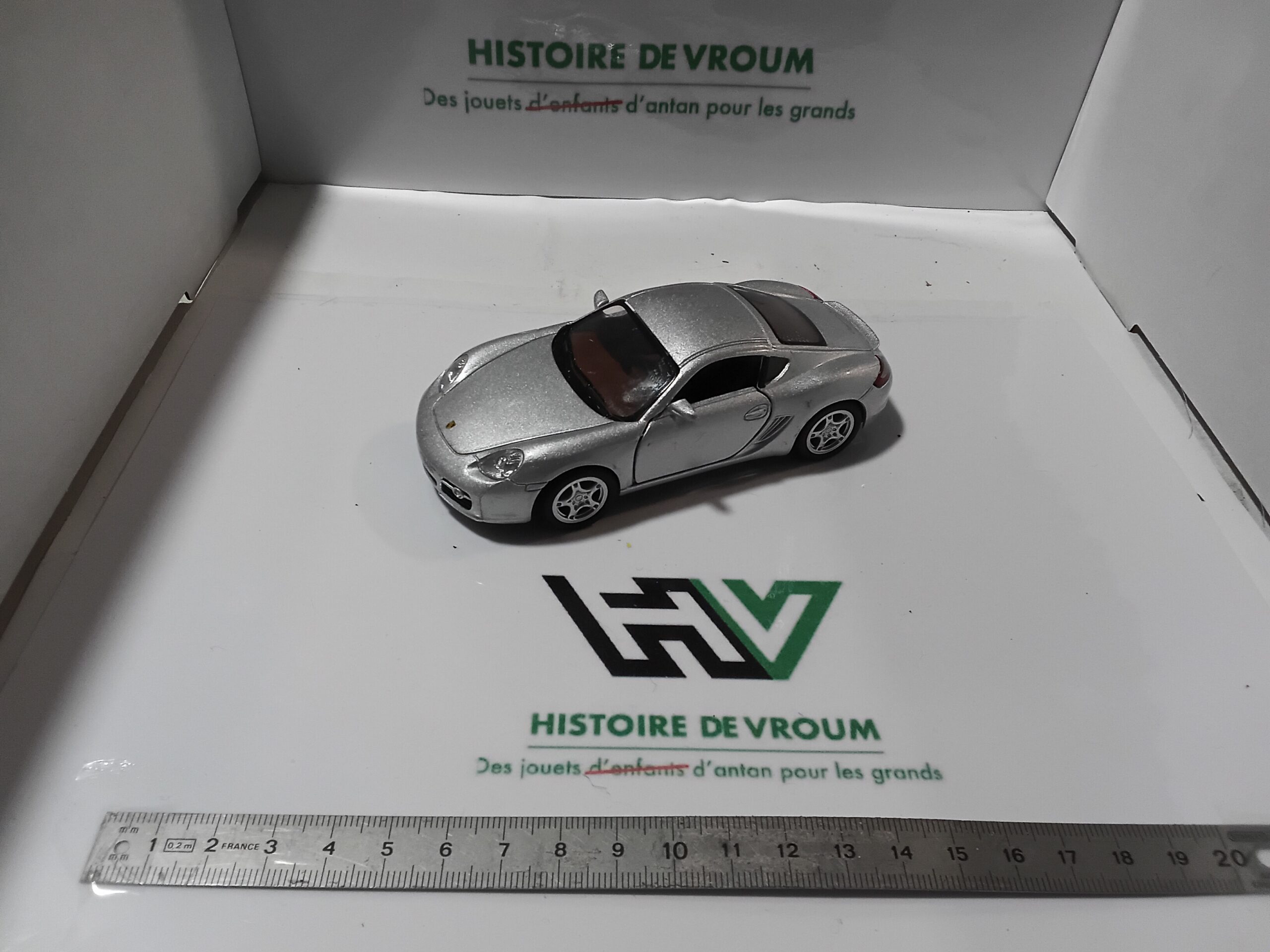 Porsche Cayman S 1/34 Gris Kinsmart – Image 5