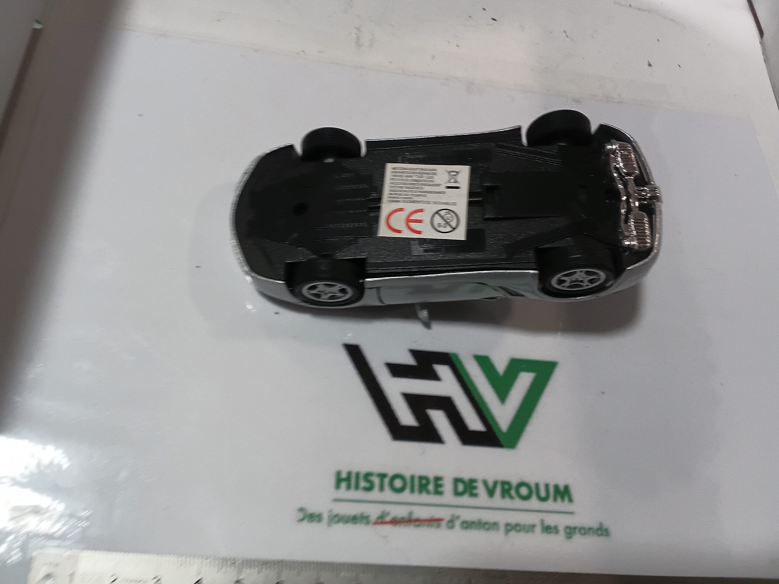 Porsche Cayman S 1/34 Gris Kinsmart – Image 8