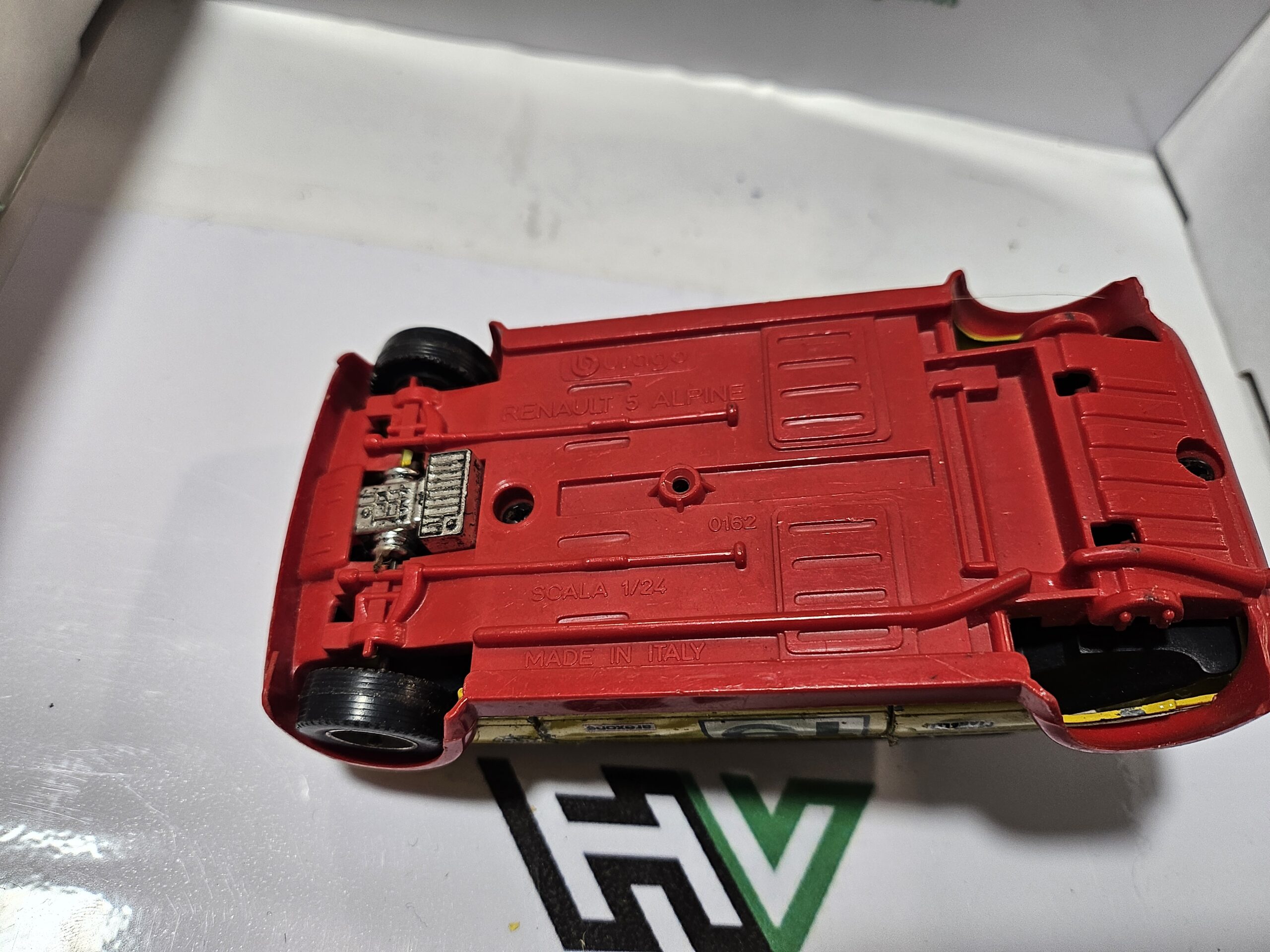 Épave Renault 5 R5 Alpine Calberson 1/24 Bburago - Pour Pièces / Restauration – Image 9