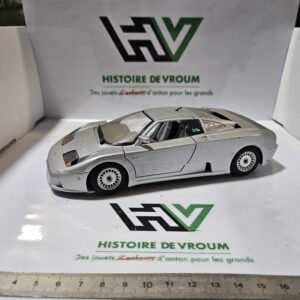 Bugatti EB 110 Bburago 1/24 - Made in Italy - À restaurer