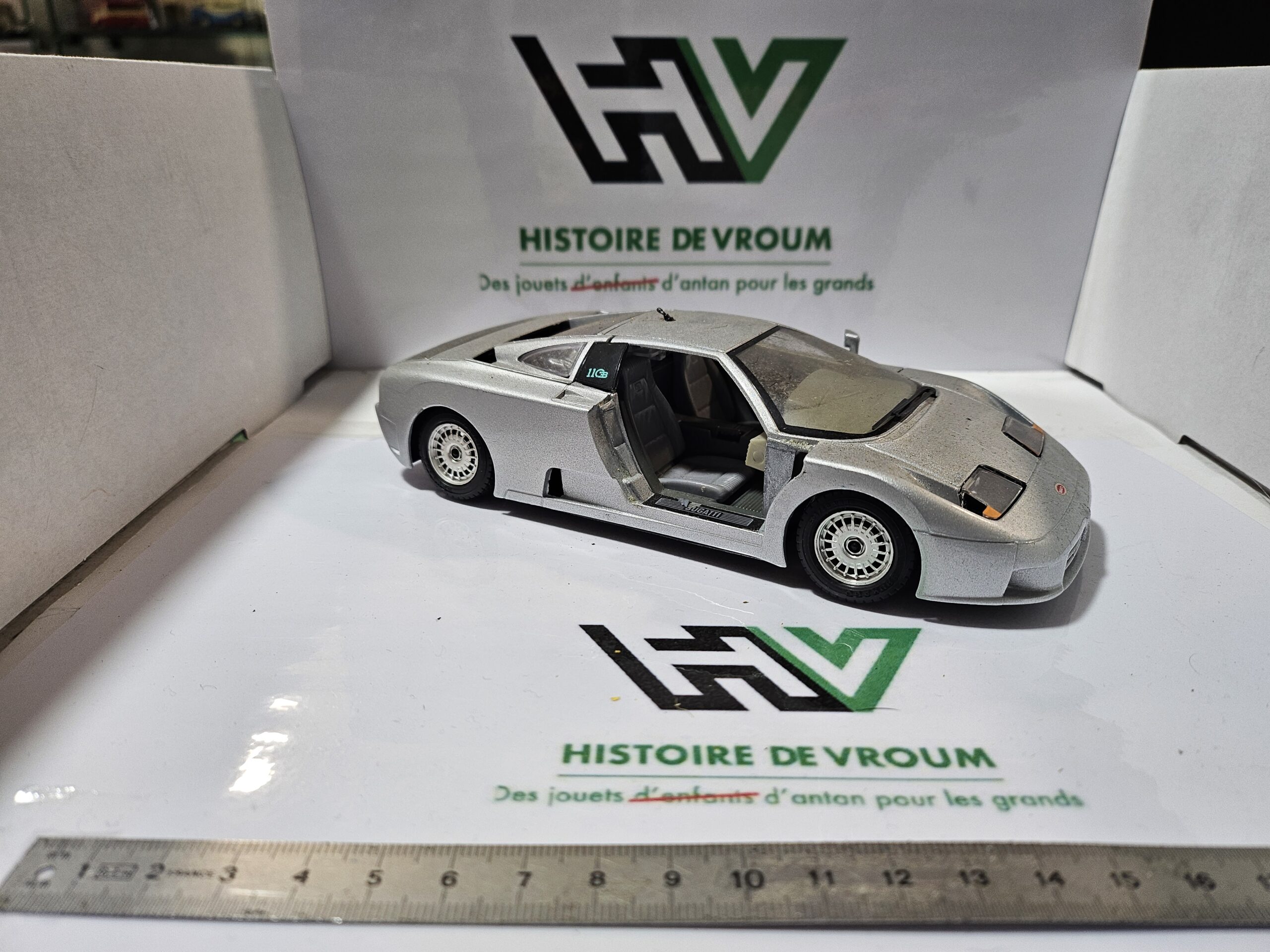 Bugatti EB 110 Bburago 1/24 - Made in Italy - À restaurer – Image 2