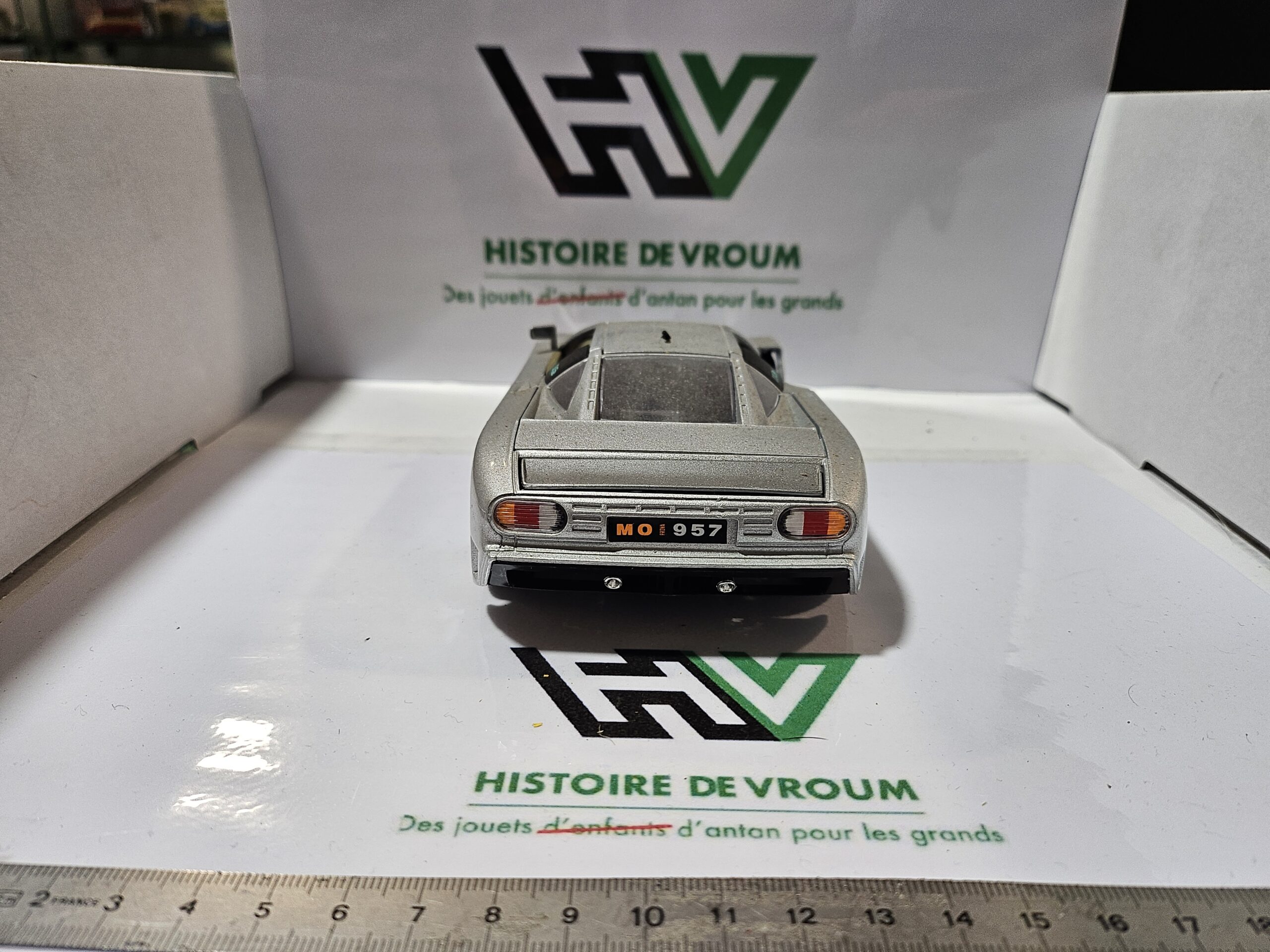 Bugatti EB 110 Bburago 1/24 - Made in Italy - À restaurer – Image 4