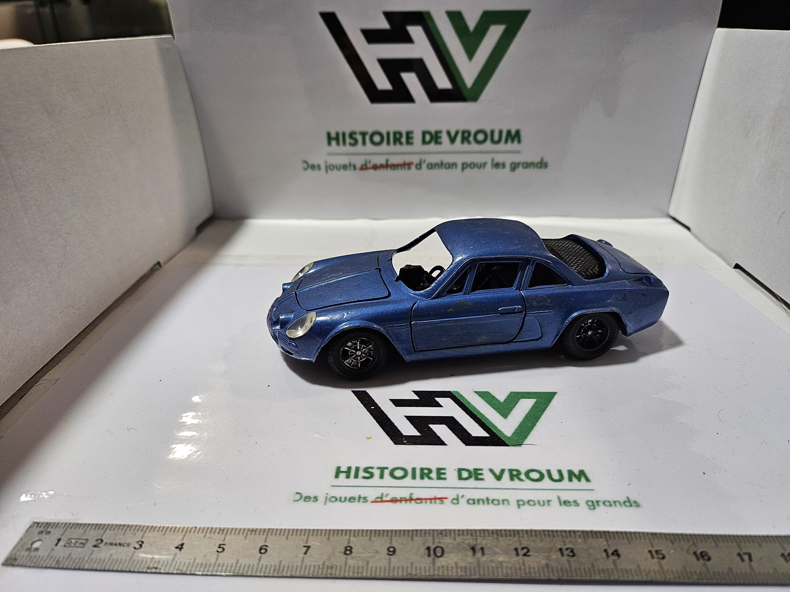 Épave Alpine A110 Polistil 1/25 - POUR PIÈCES (Roues complètes)