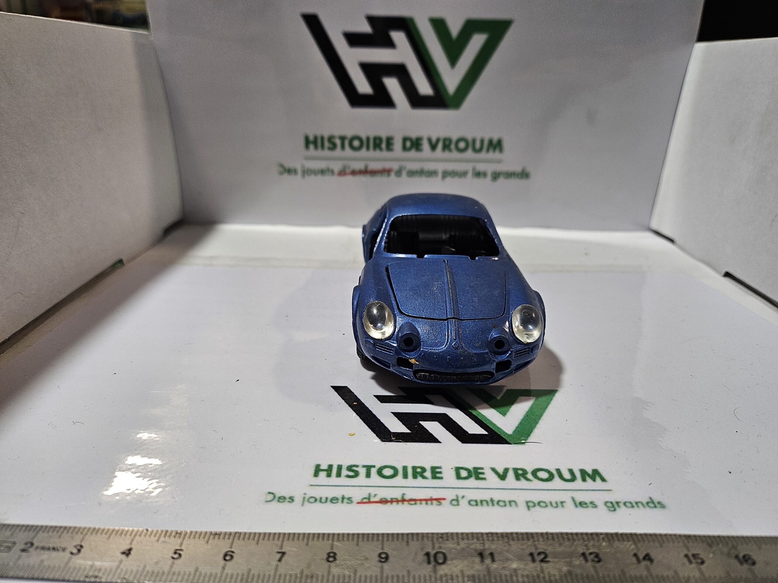 Épave Alpine A110 Polistil 1/25 - POUR PIÈCES (Roues complètes) – Image 5