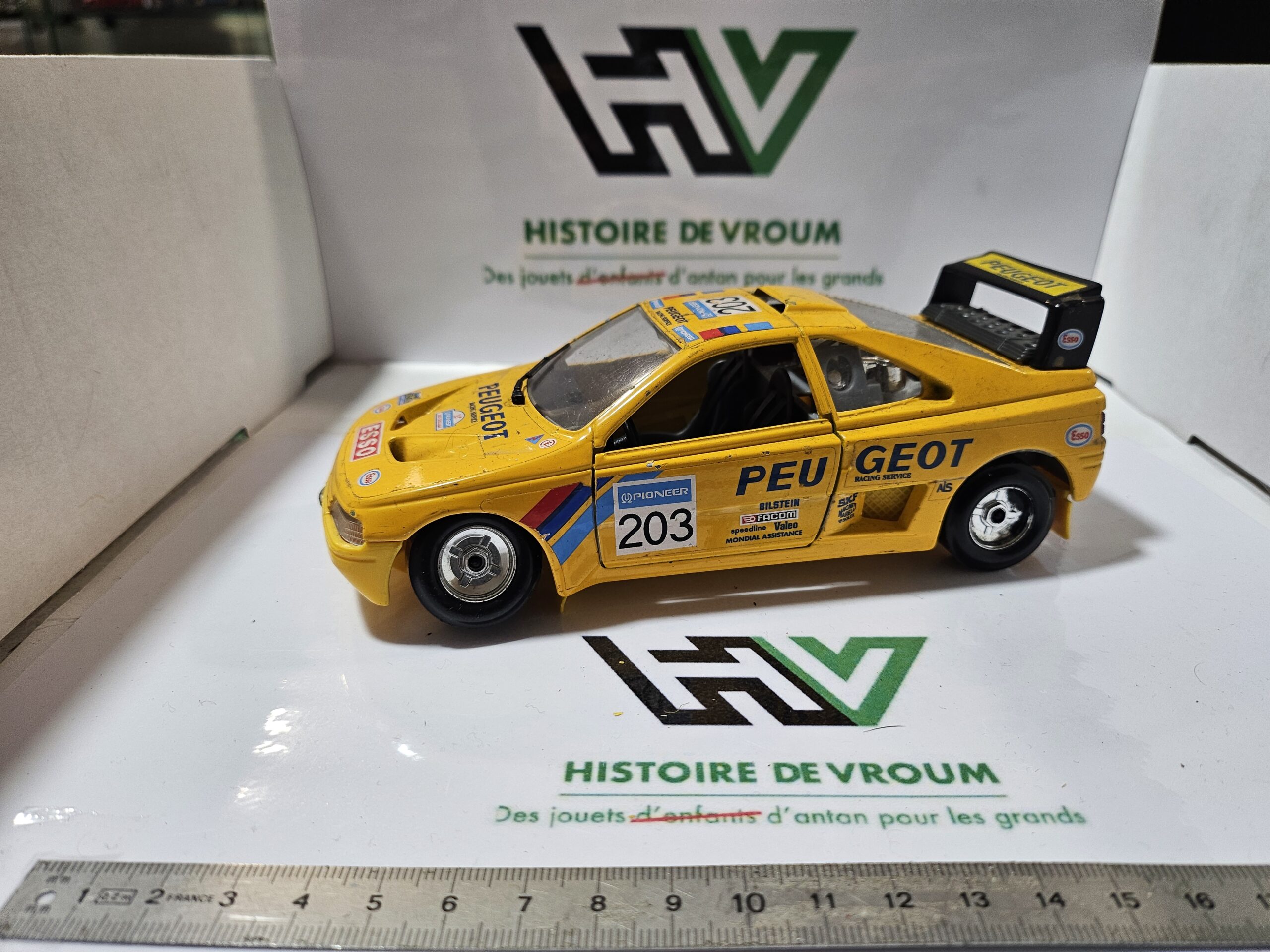 Peugeot 405 Turbo 16 Paris-Dakar 1/24 - Bburago - A Restaurer