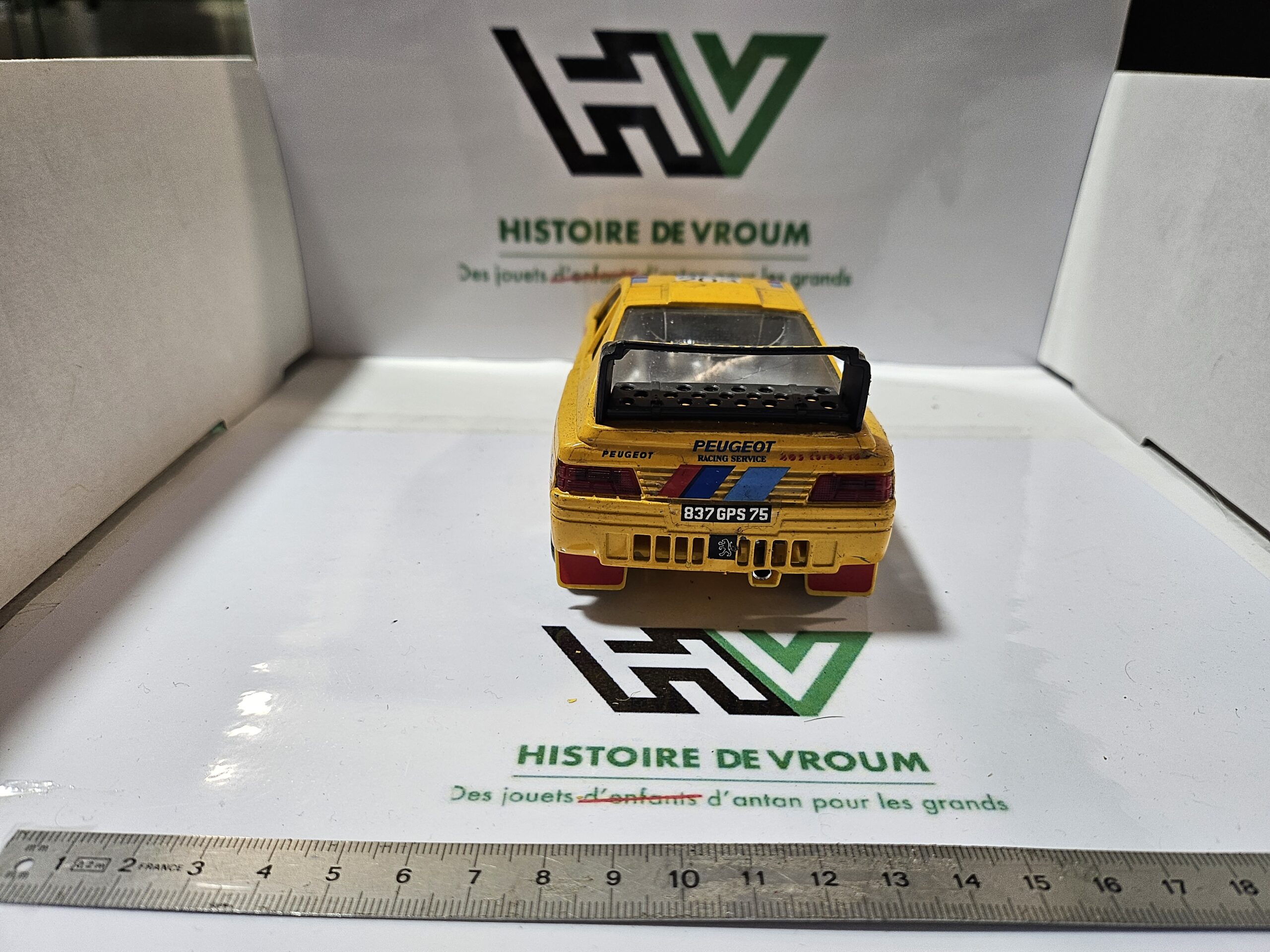 Peugeot 405 Turbo 16 Paris-Dakar 1/24 - Bburago - A Restaurer – Image 4