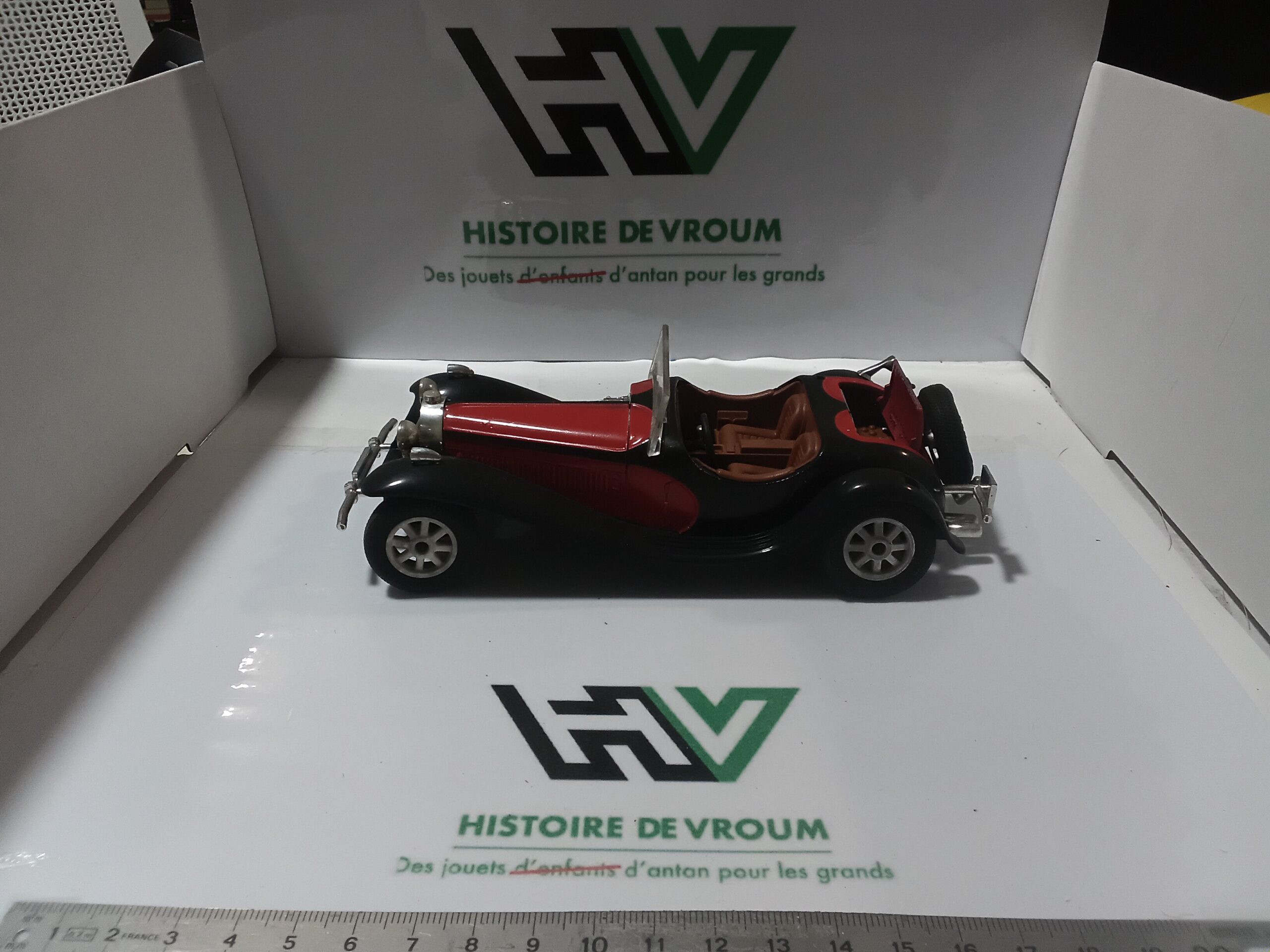 Bugatti 55 de la Chapelle 1/24 Majorette - Made in France - a restaurer