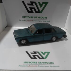 Volvo 164-E Polistil S20 1/25 Bleu - A Restaurer
