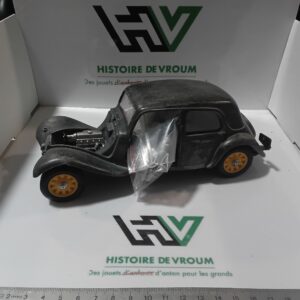 Citroën 11BL Champion Hi-Fi 1/20 - Made In France - Grise - A Restaurer ( kit fourni )